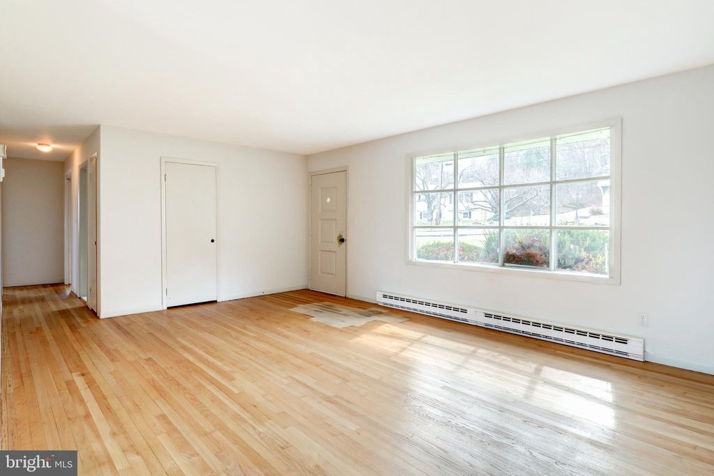 Photo of 211 Birchwyn Drive, ELYSBURG, PA 17824 (MLS # PANU2003154)