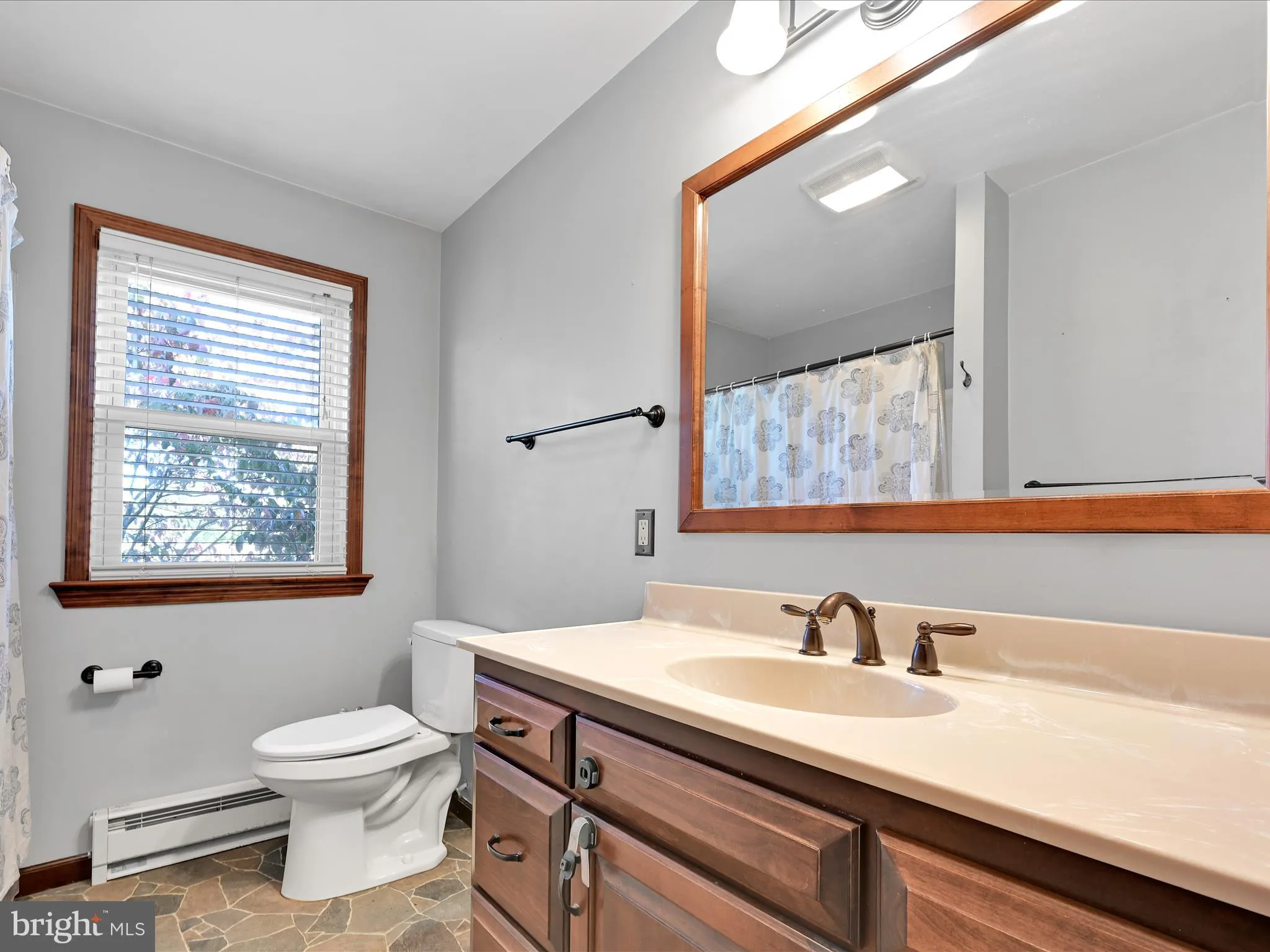 Ephrata, Pennsylvania 17522, United States, 3 Bedrooms Bedrooms, ,2 BathroomsBathrooms,Residential,Coming Soon,224228