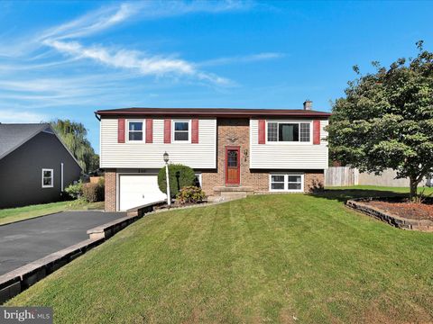 Photo of 210 Marion Terrace, EPHRATA, PA 17522 (MLS # PALA2077802)