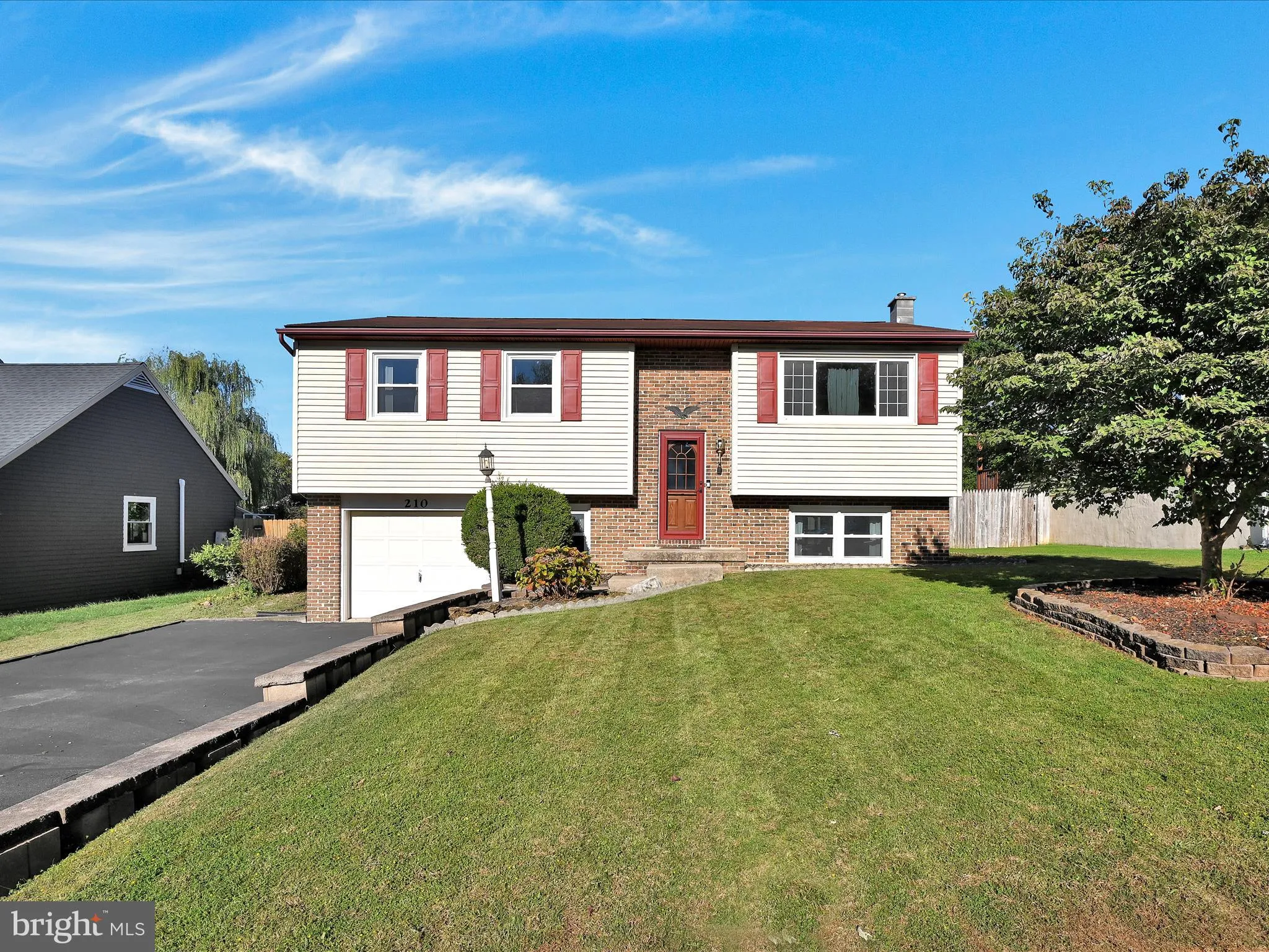 Ephrata, Pennsylvania 17522, United States, 3 Bedrooms Bedrooms, ,2 BathroomsBathrooms,Residential,Coming Soon,224228