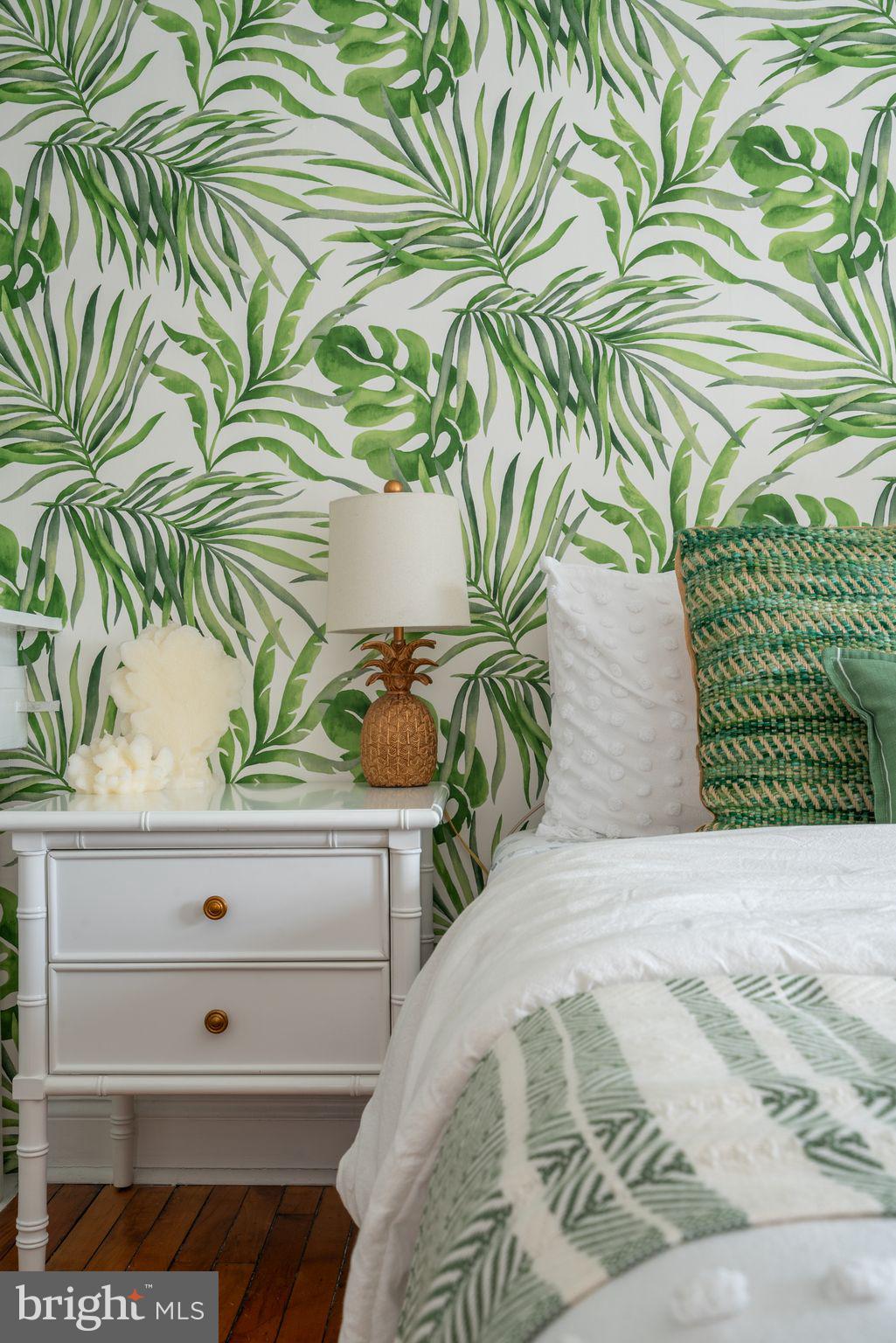 WASHINGTON SQ - Residential