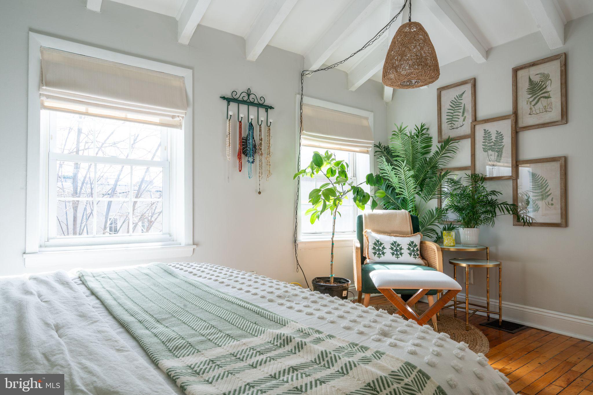 WASHINGTON SQ - Residential