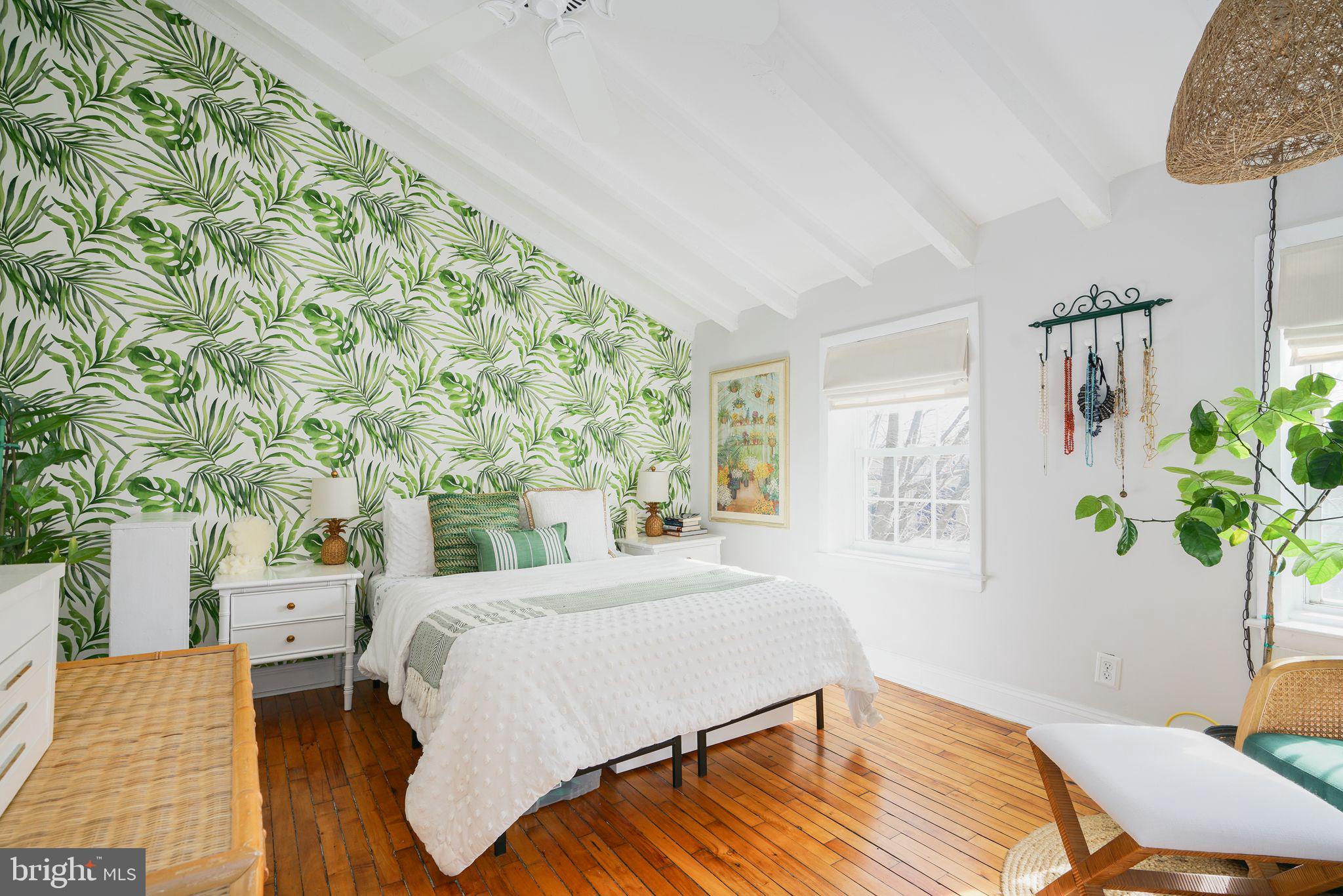 WASHINGTON SQ - Residential