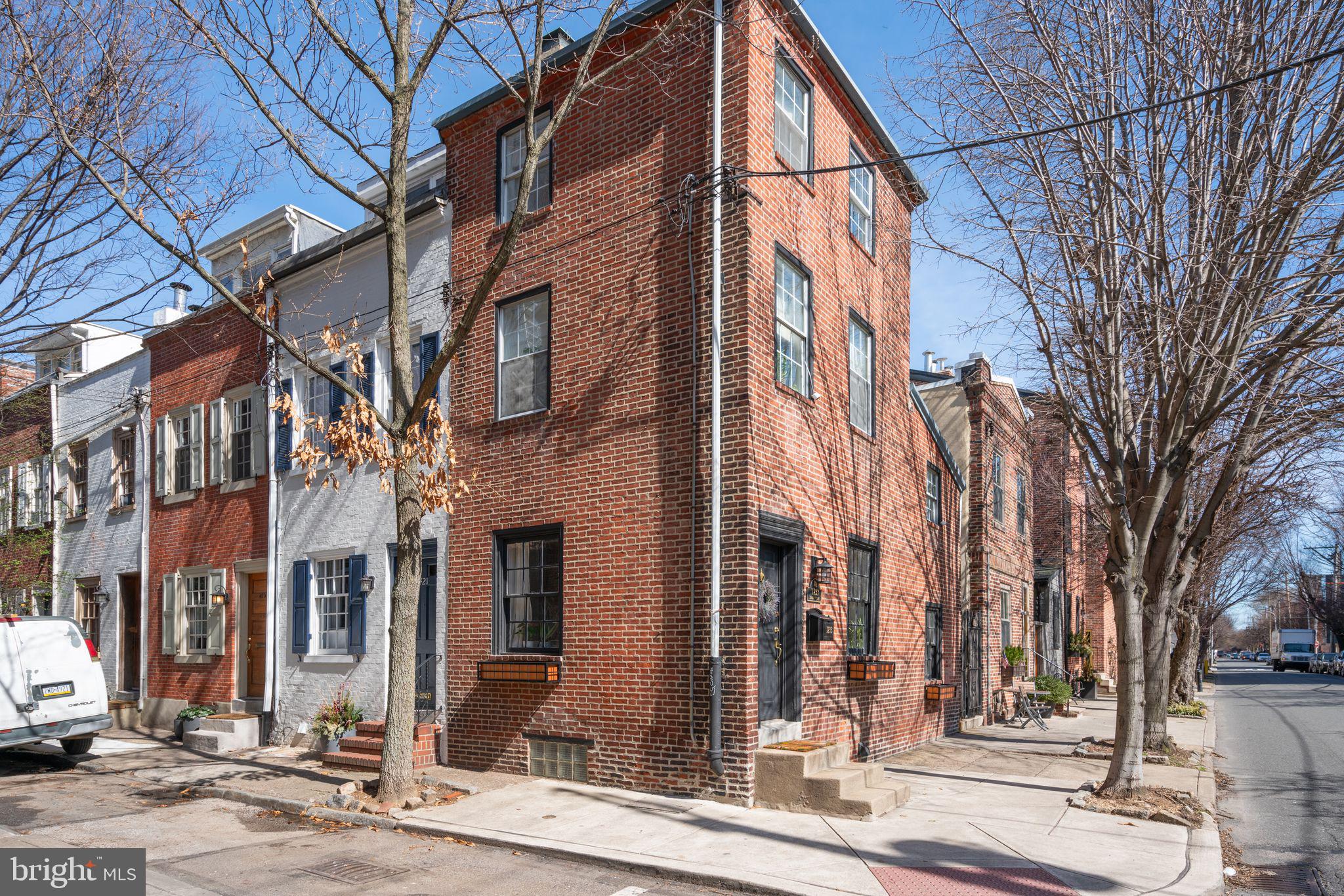 WASHINGTON SQ - Residential
