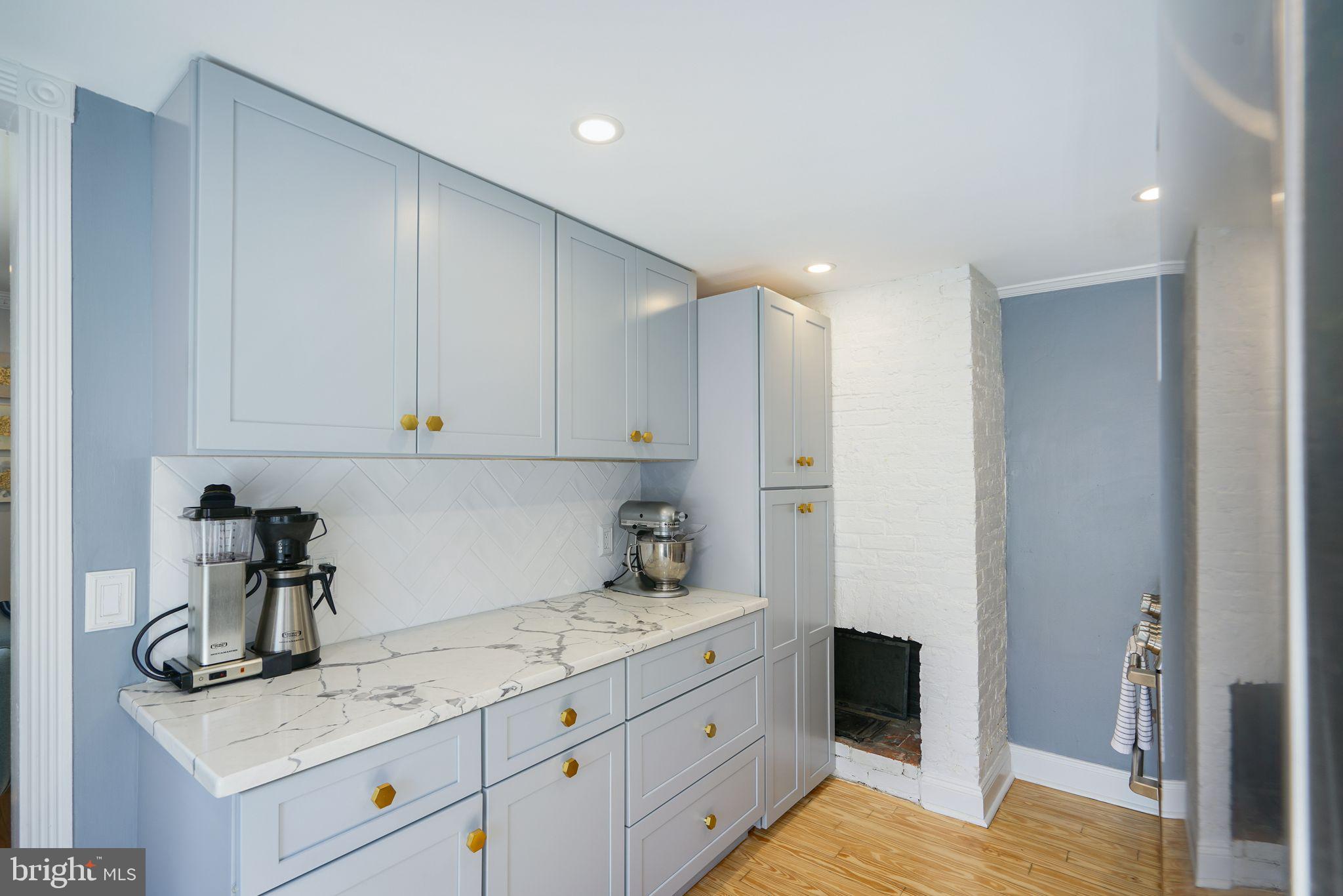 WASHINGTON SQ - Residential