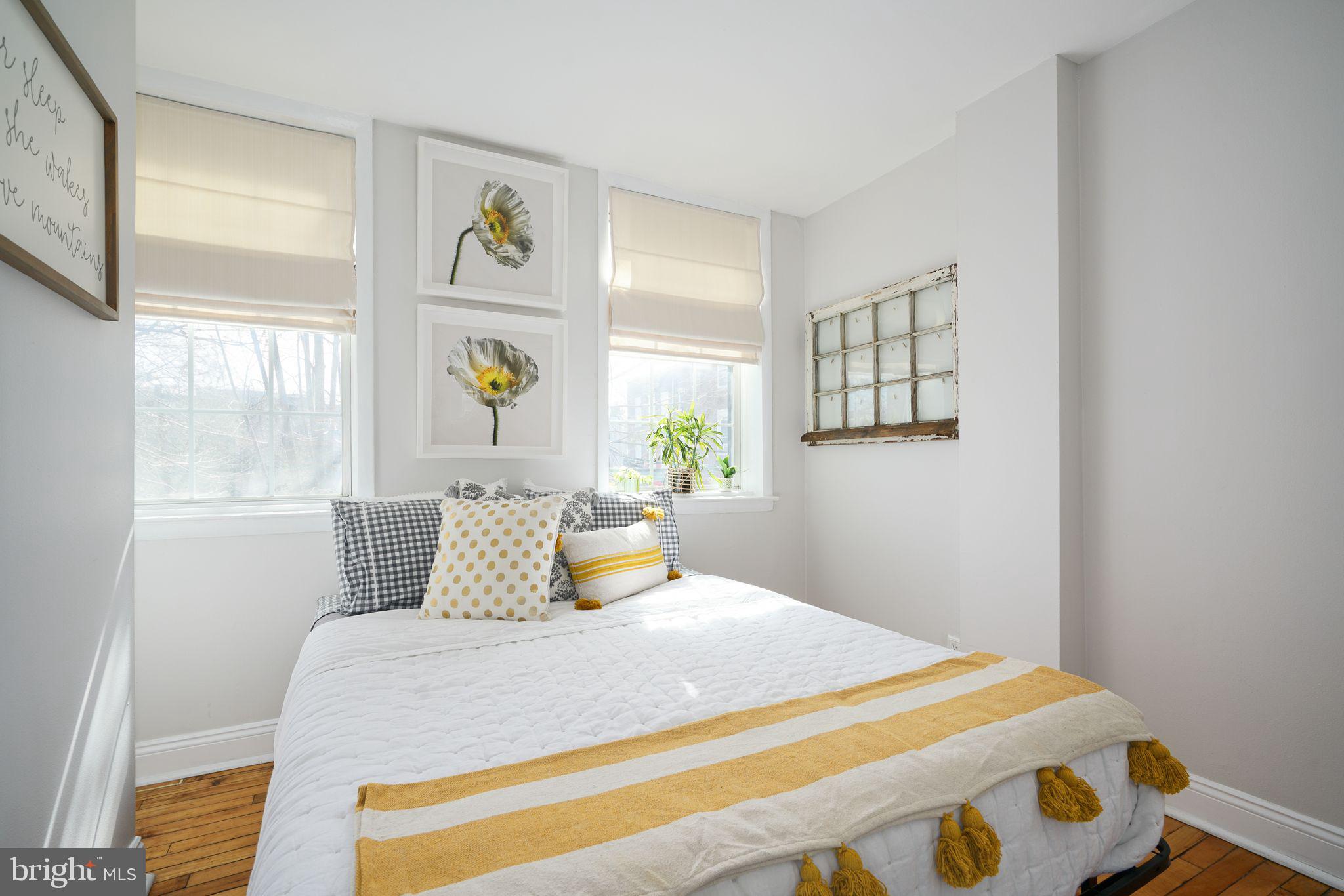 WASHINGTON SQ - Residential