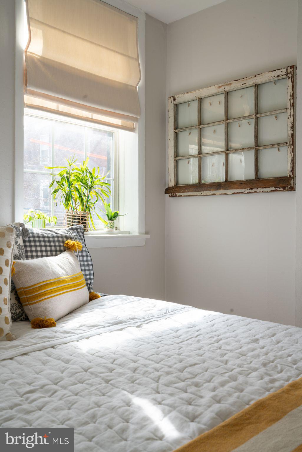 WASHINGTON SQ - Residential