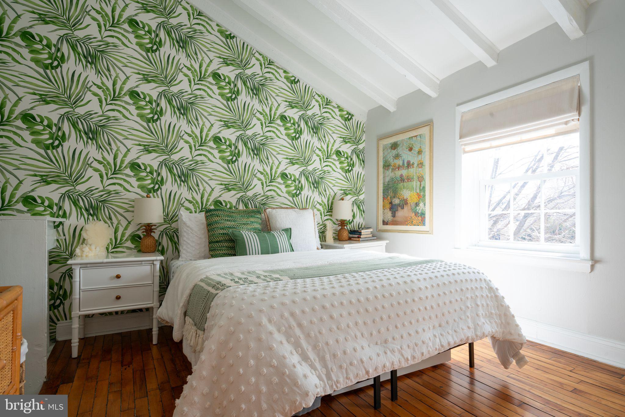 WASHINGTON SQ - Residential