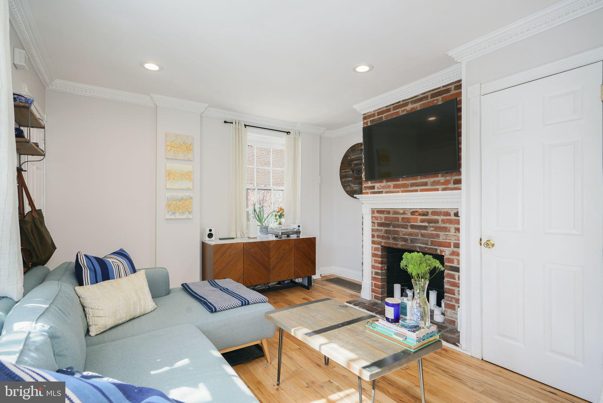 WASHINGTON SQ - Residential