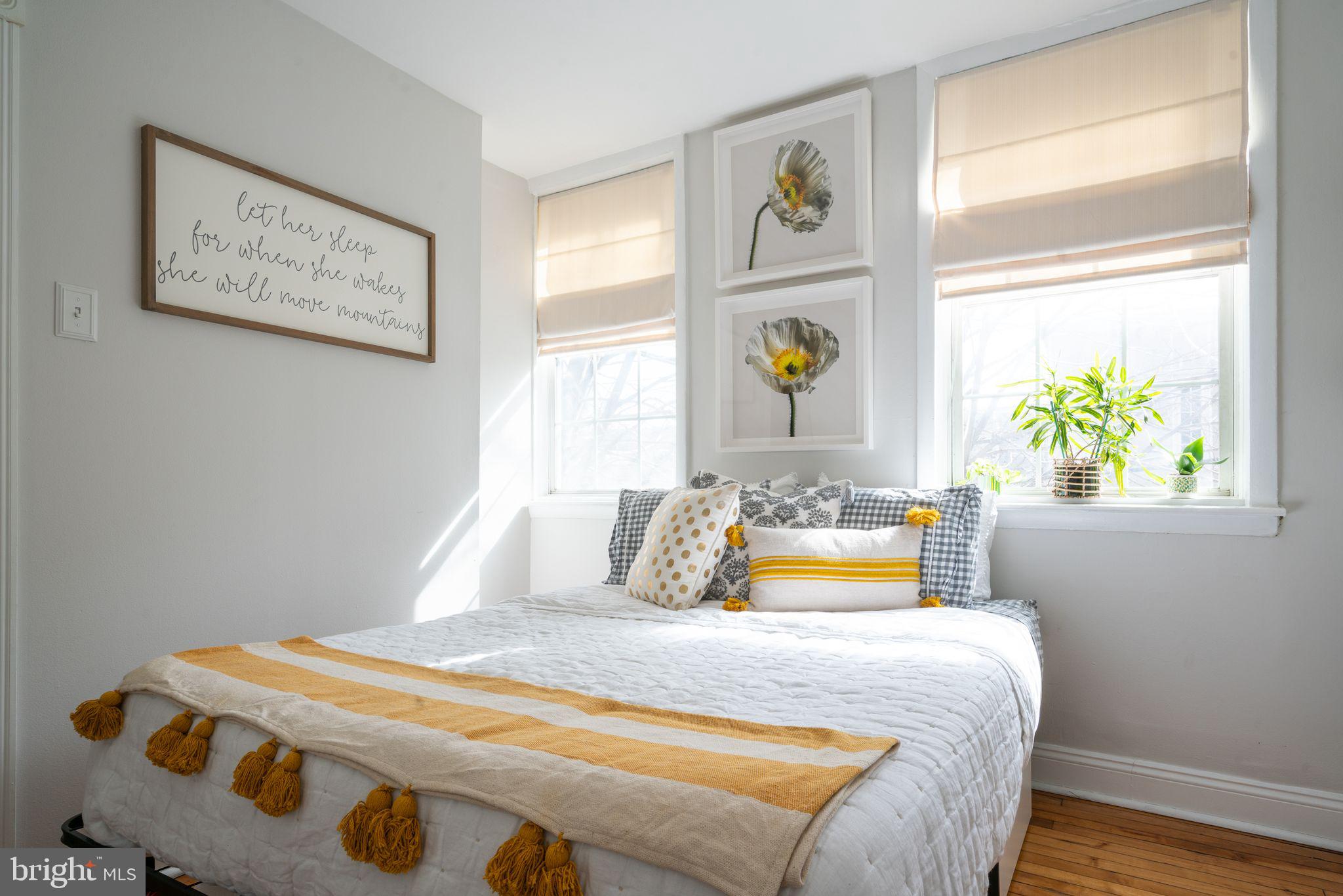 WASHINGTON SQ - Residential