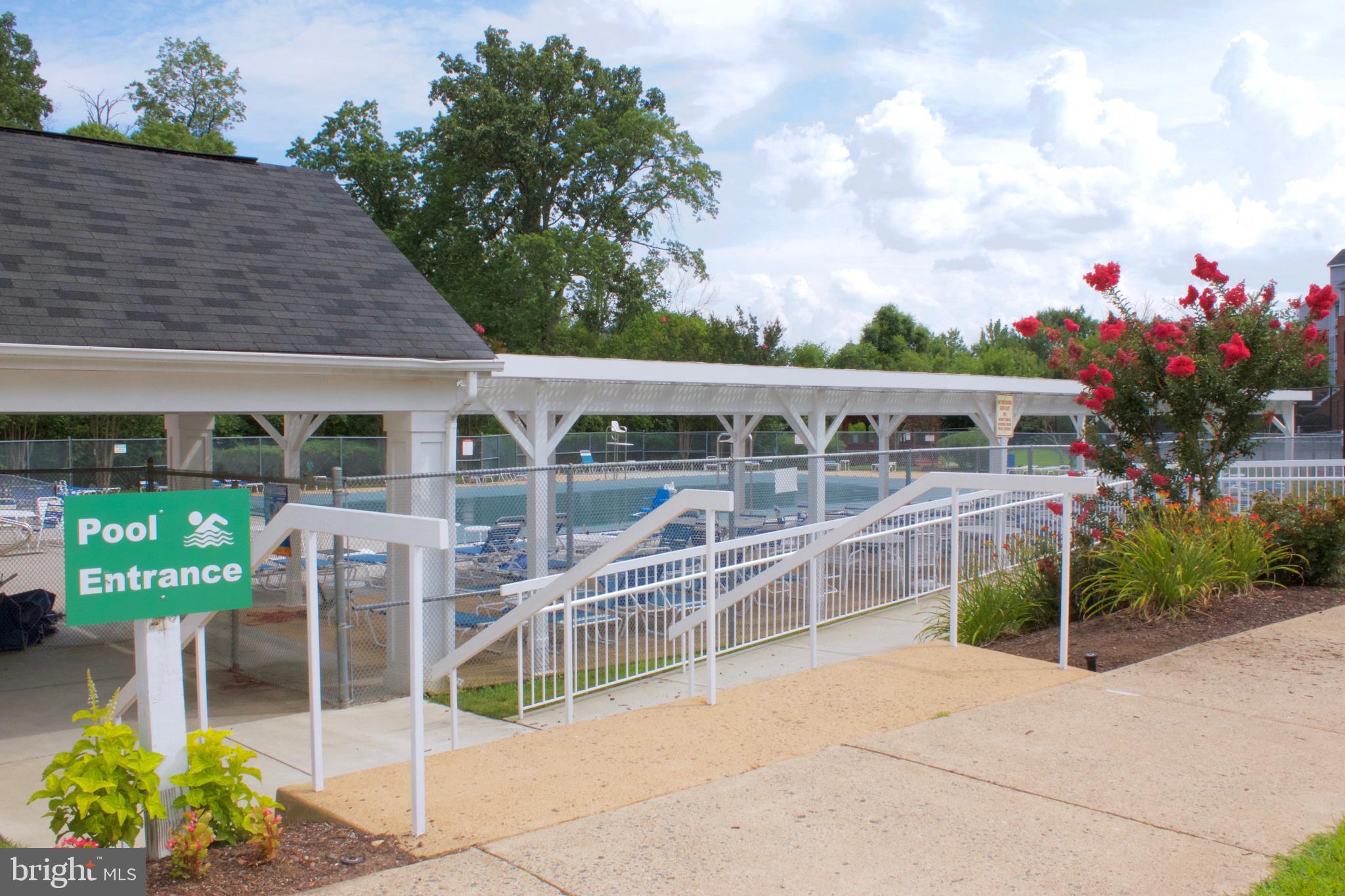 MCNAIR FARMS LANDBAY - Residential