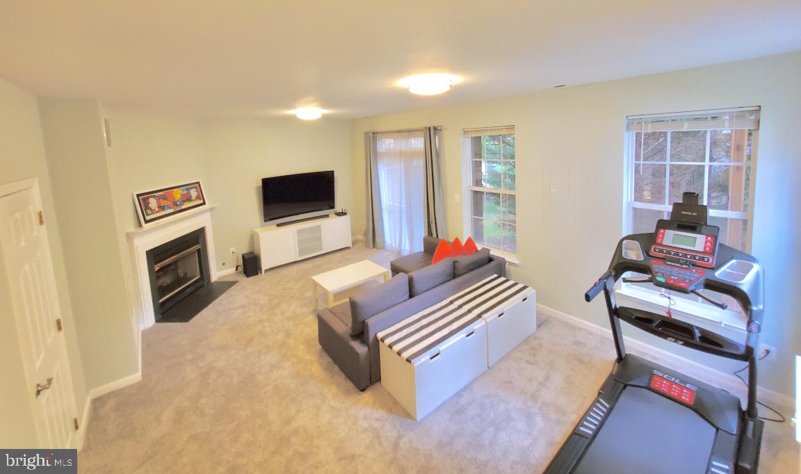 MCNAIR FARMS LANDBAY - Residential