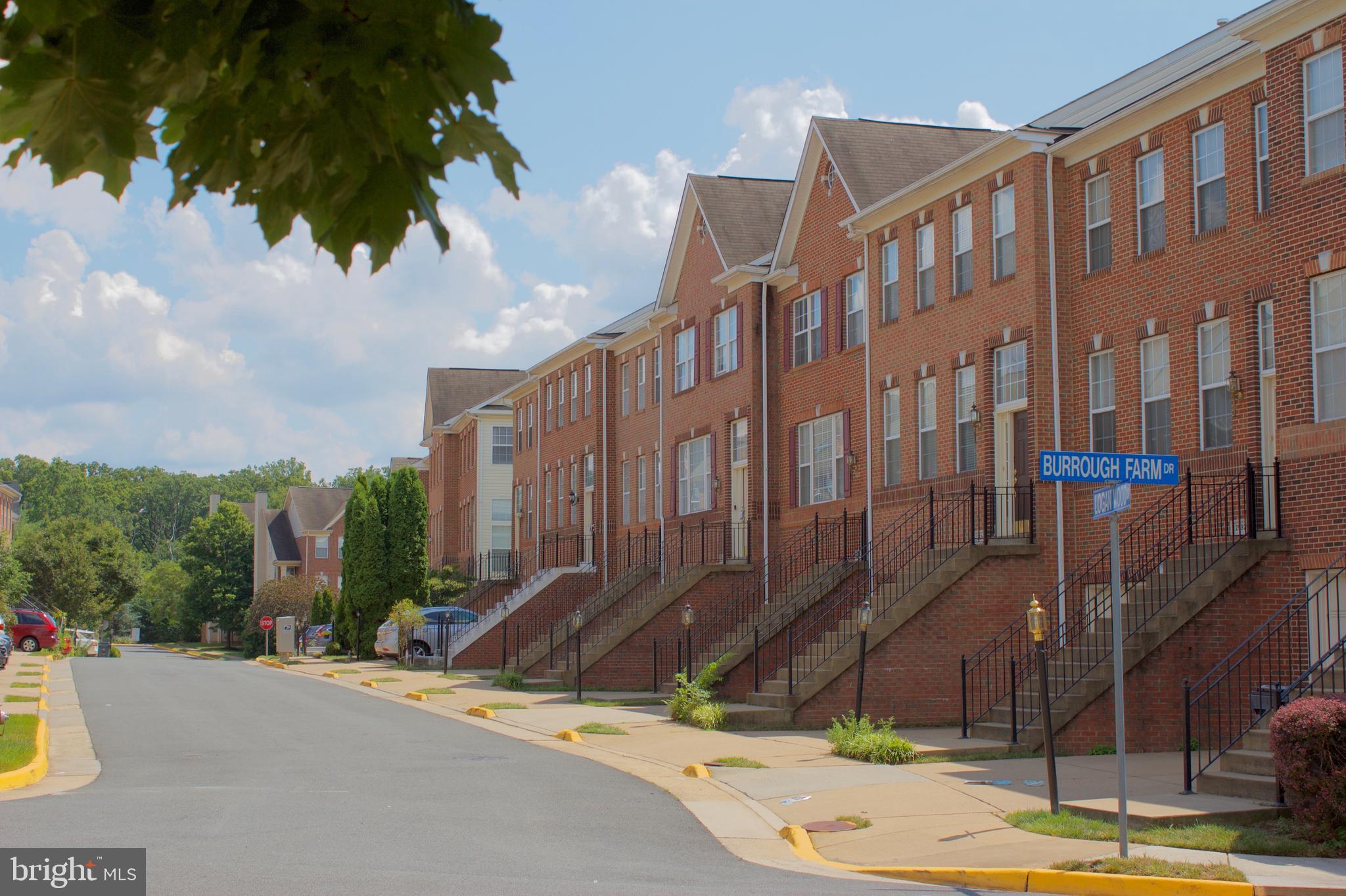 MCNAIR FARMS LANDBAY - Residential
