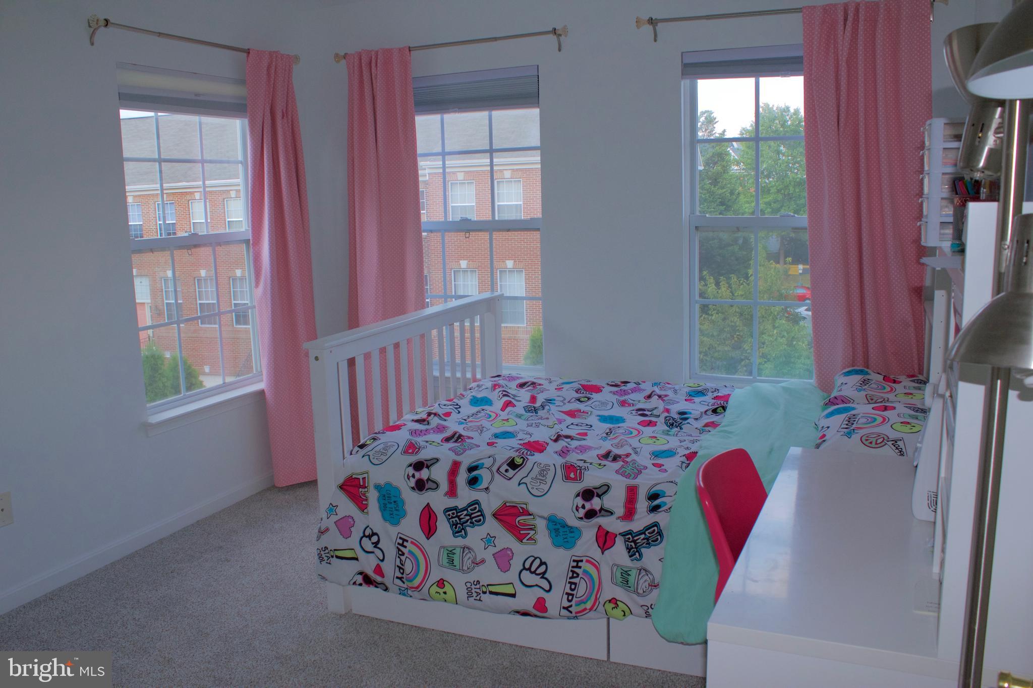 MCNAIR FARMS LANDBAY - Residential