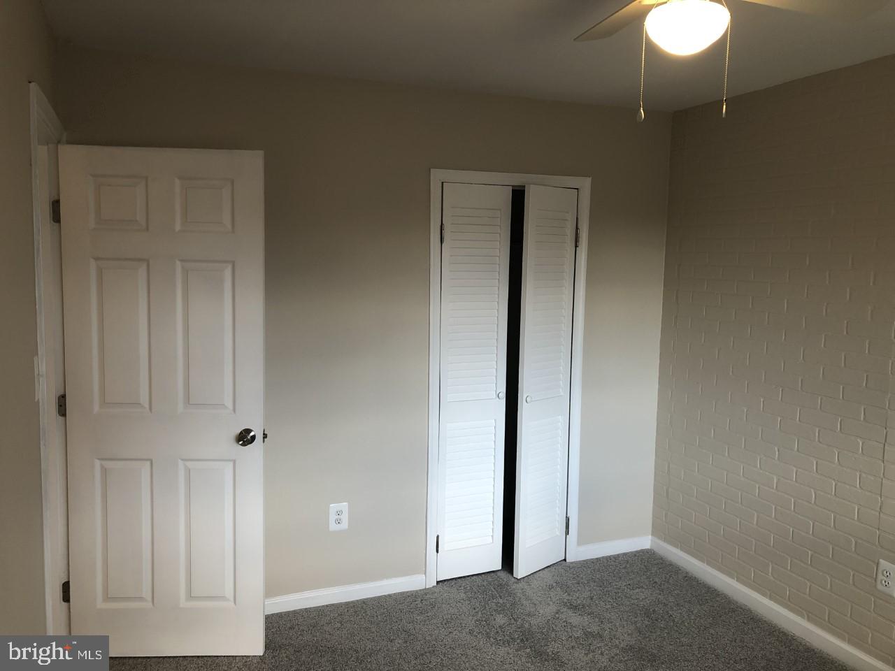 DALE CITY - Residential Lease