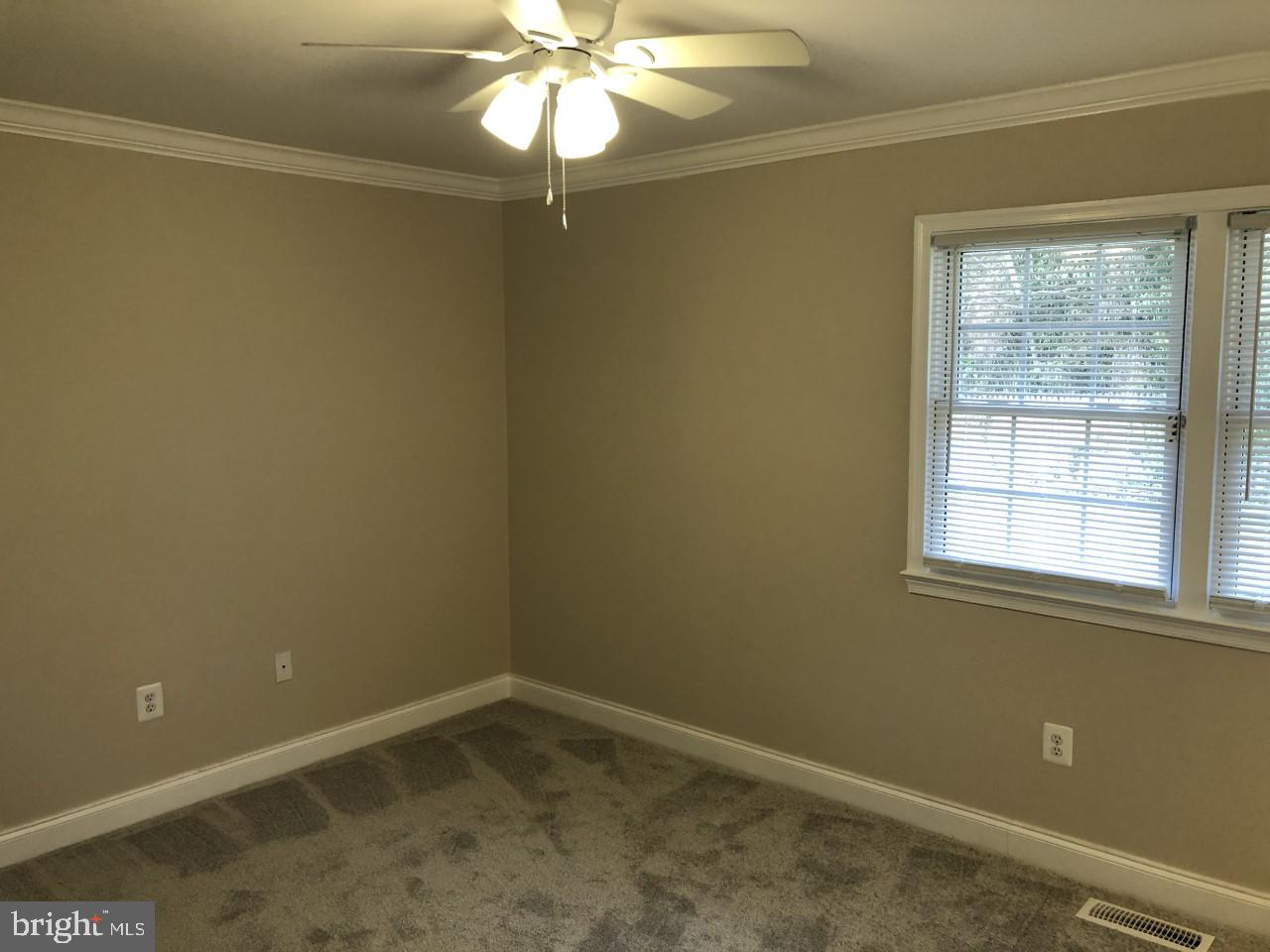 DALE CITY - Residential Lease