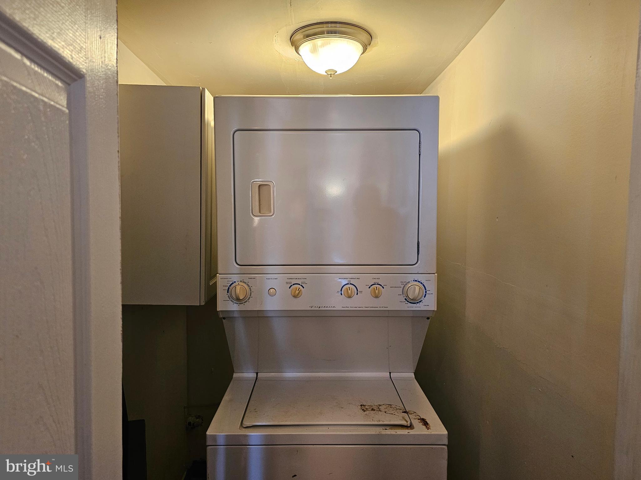 530 N HARRISBURG AVENUE