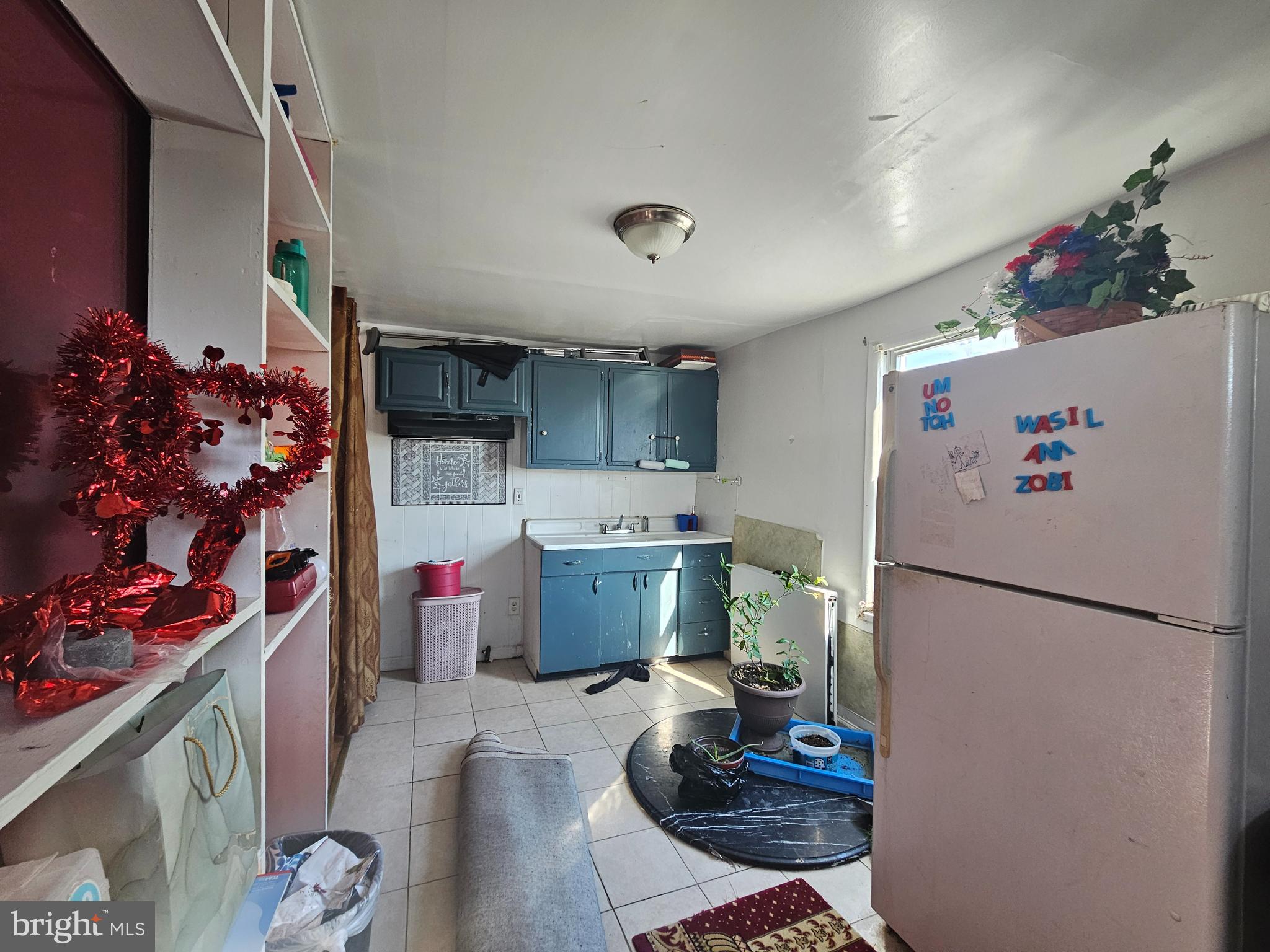 530 N HARRISBURG AVENUE