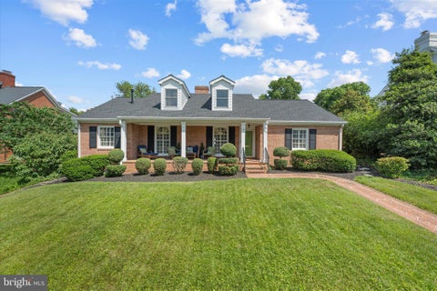 Homes For Sale - 622 Tennyson Avenue<br/> WINCHESTER, VA 22601