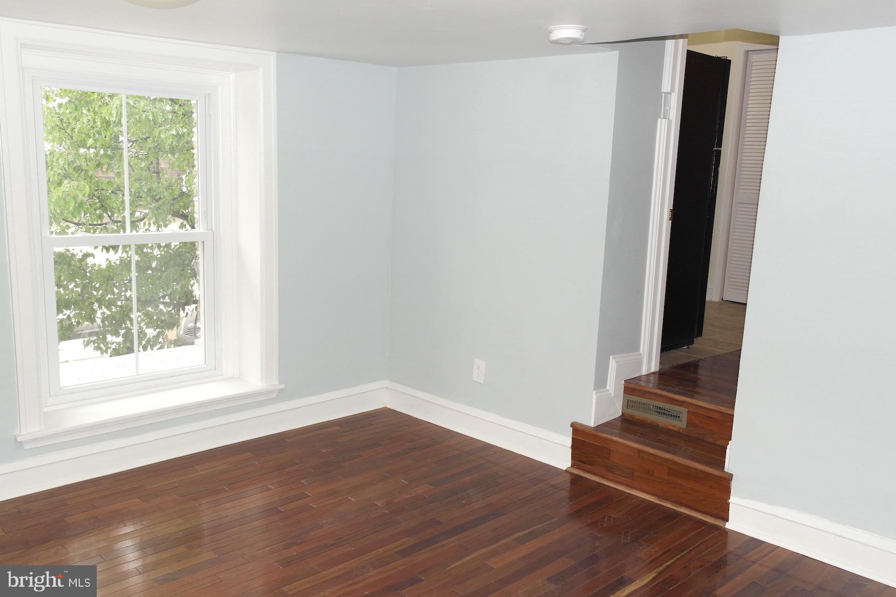 ROXBOROUGH - Residential Lease