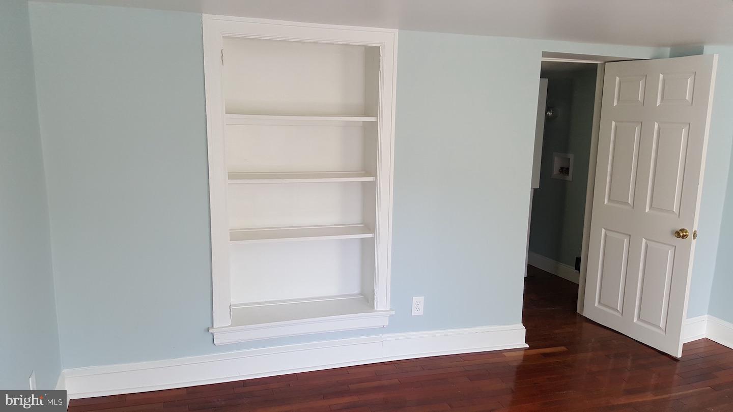 ROXBOROUGH - Residential Lease