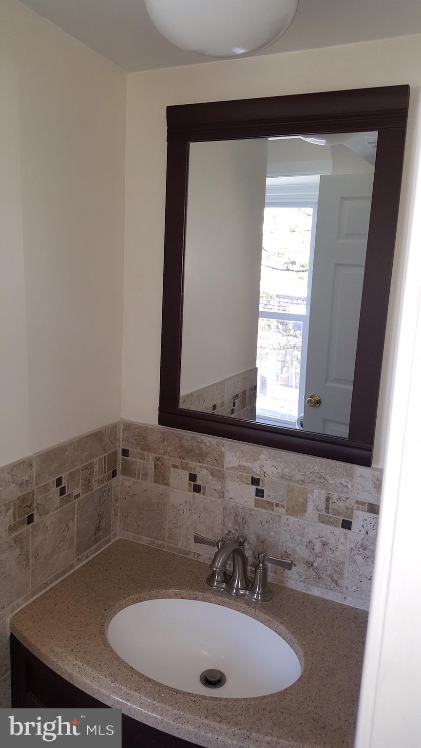 ROXBOROUGH - Residential Lease