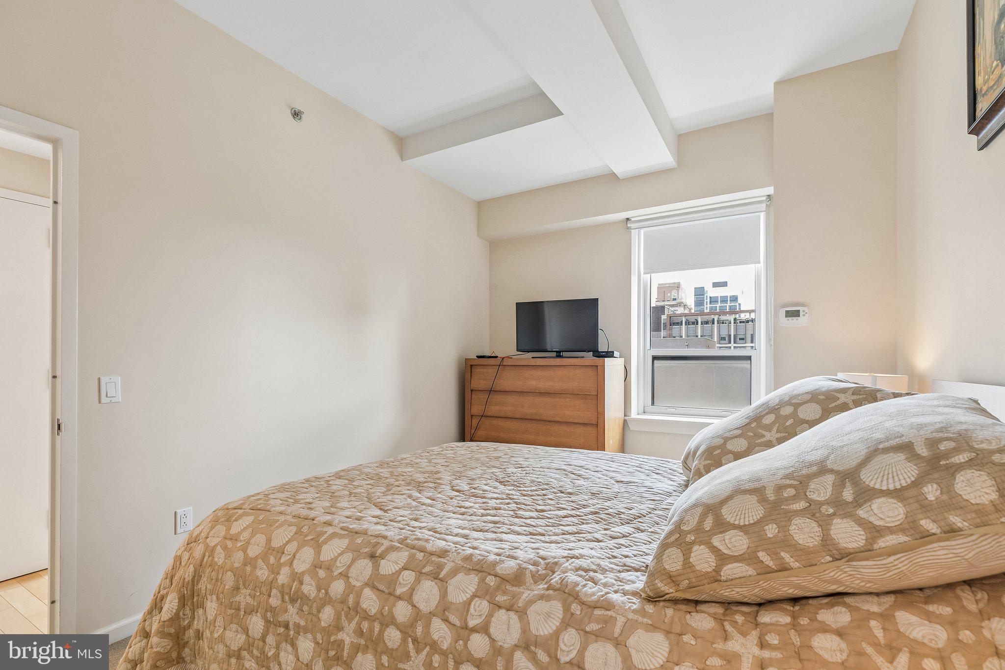1425 LOCUST STREET 14A