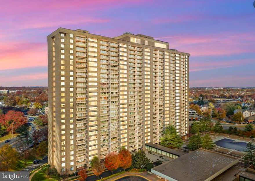 Bright and Spacious 2 Bed 1.5 Bath Condo With Balcony In Desired Skyline Plaza . Welcome to this beautiful condo that features an open floor plan and large picture windows that fills the space with natural light. The combined living and dining area offers an inviting setting for both relaxing and entertaining. The galley kitchen is equipped with wooden cabinets, some stainless steel appliances and ample storage for all your essentials. Enjoy outdoor living on your private, spacious balcony, perfect for morning coffee or evening unwinding. The community offers exceptional amenities such as a fitness center, swimming pool, sauna, billiards room, party room, meeting room, library, and community center, along with common grounds and concierge service for added convenience. This property has professional management, has 24-Hr emergency maintenance, and an online tenant portal. Sorry, no pets allowed.