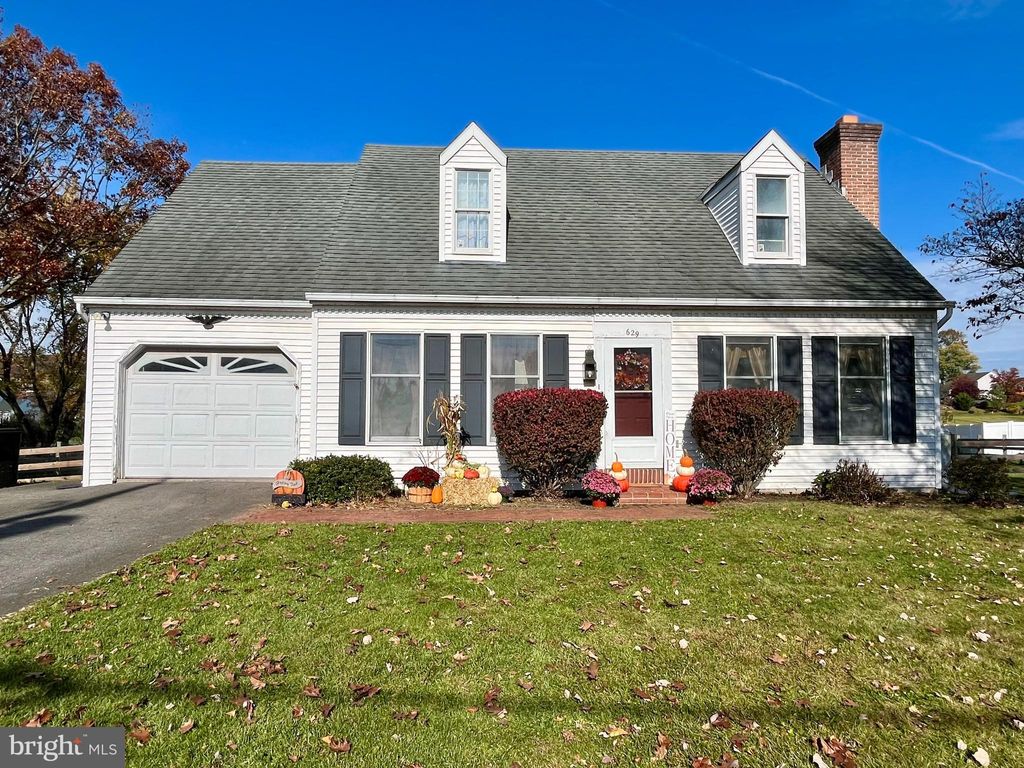 Photo of 629 Poplar Street, Denver, PA 17517 (MLS # PALA2043372)