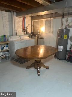 WINDSOR VILLAGE - Residential Lease