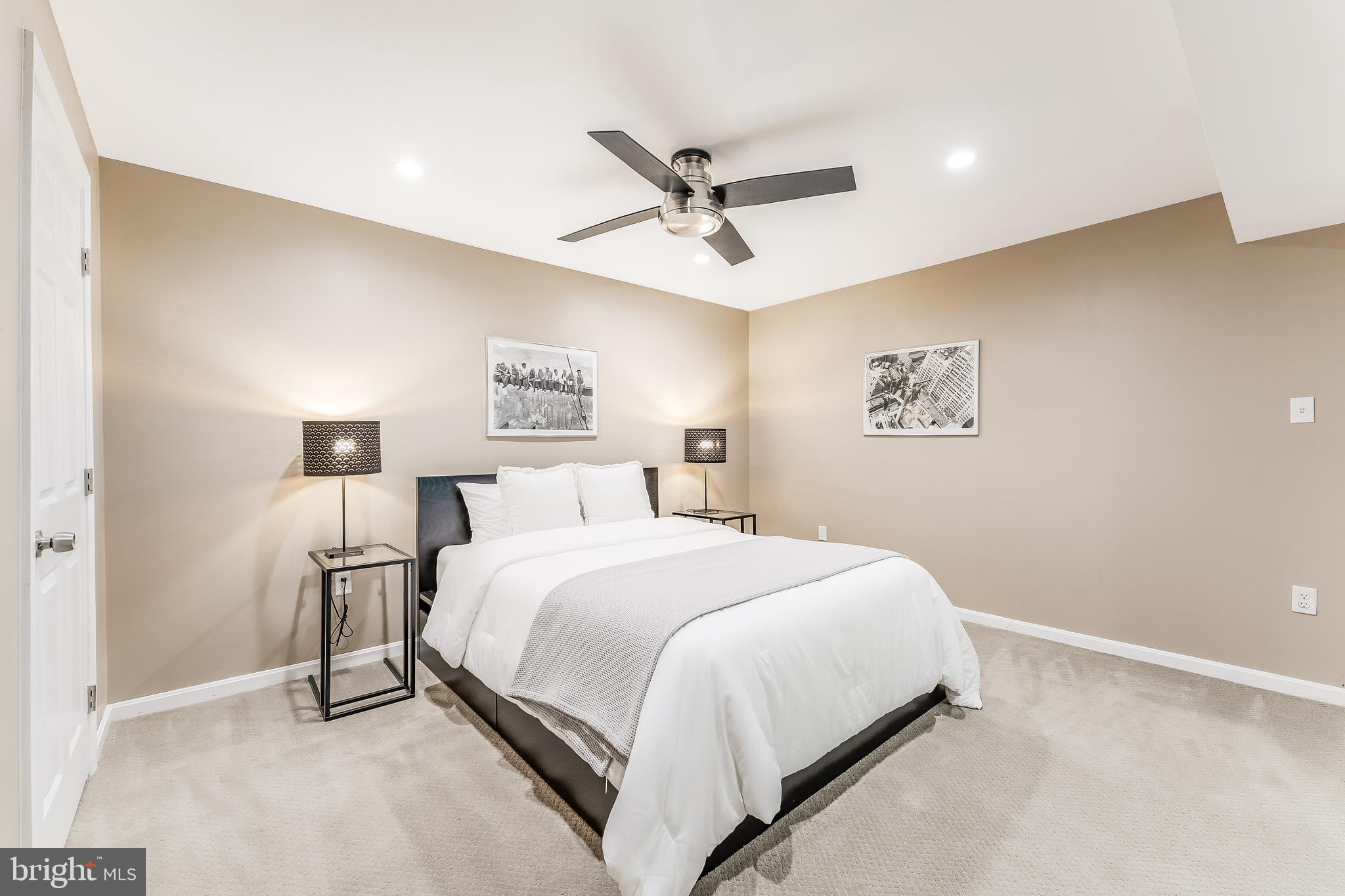 RESTON - Residential