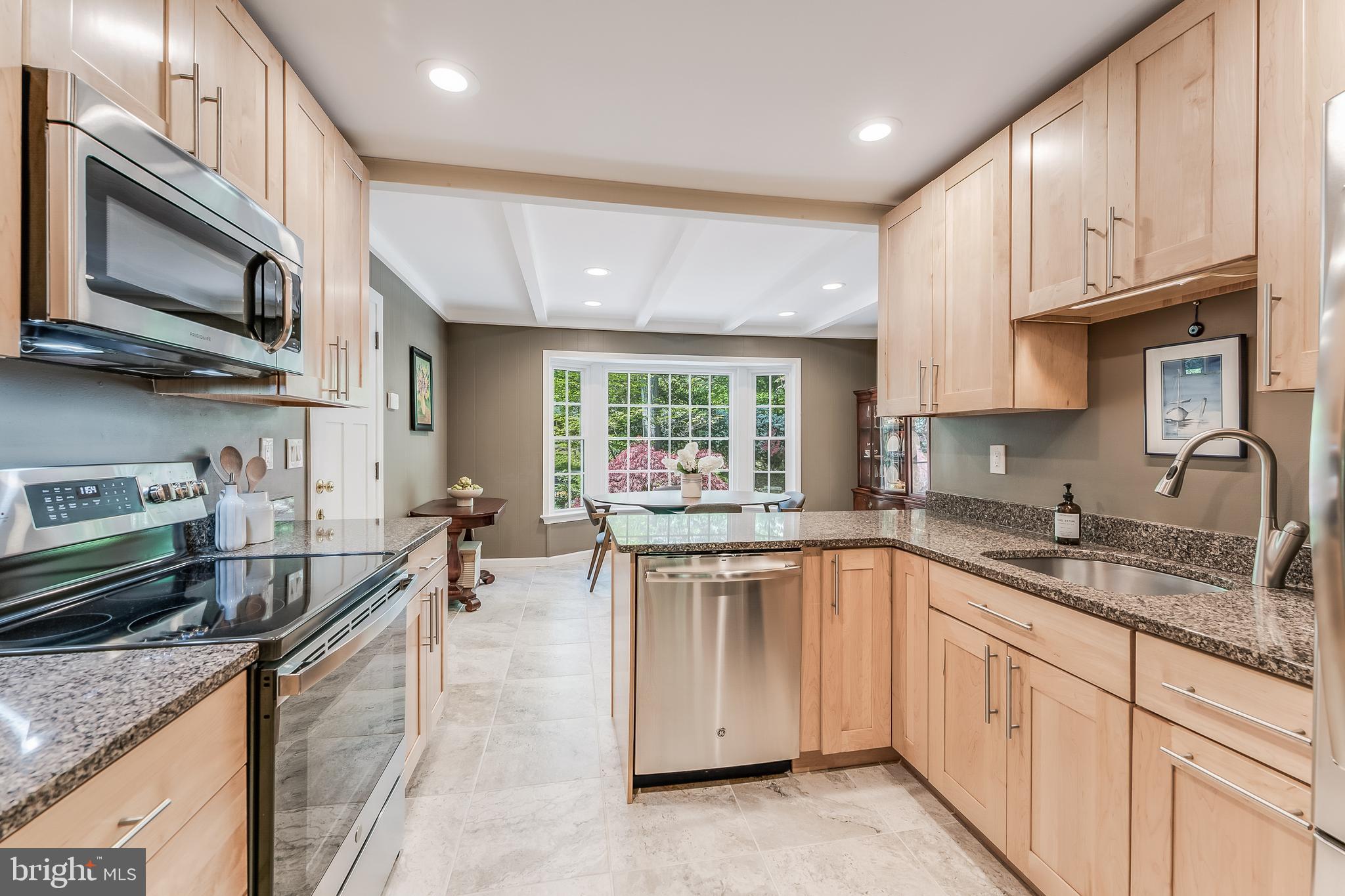 RESTON - Residential