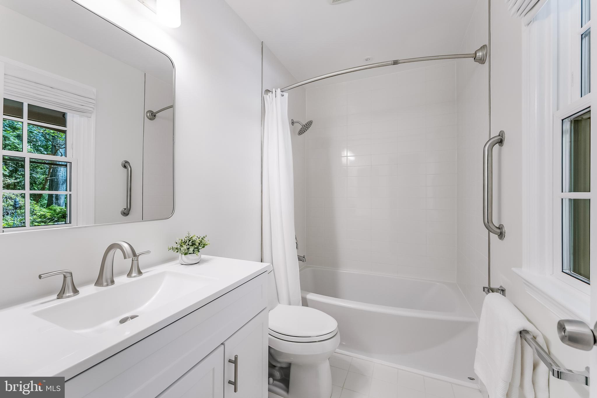 RESTON - Residential