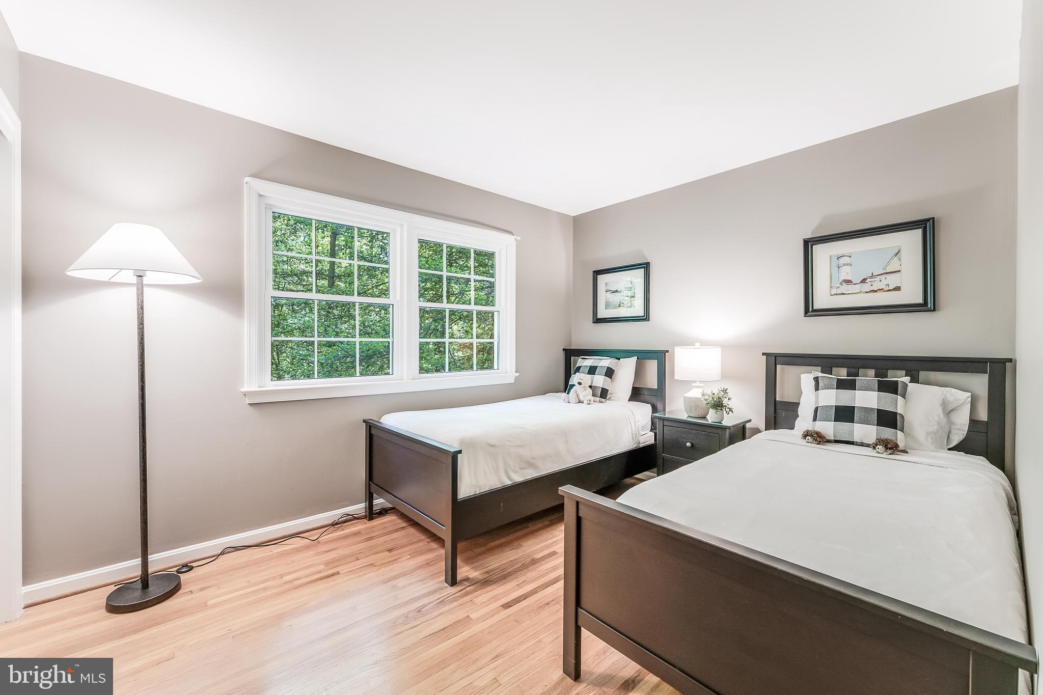 RESTON - Residential