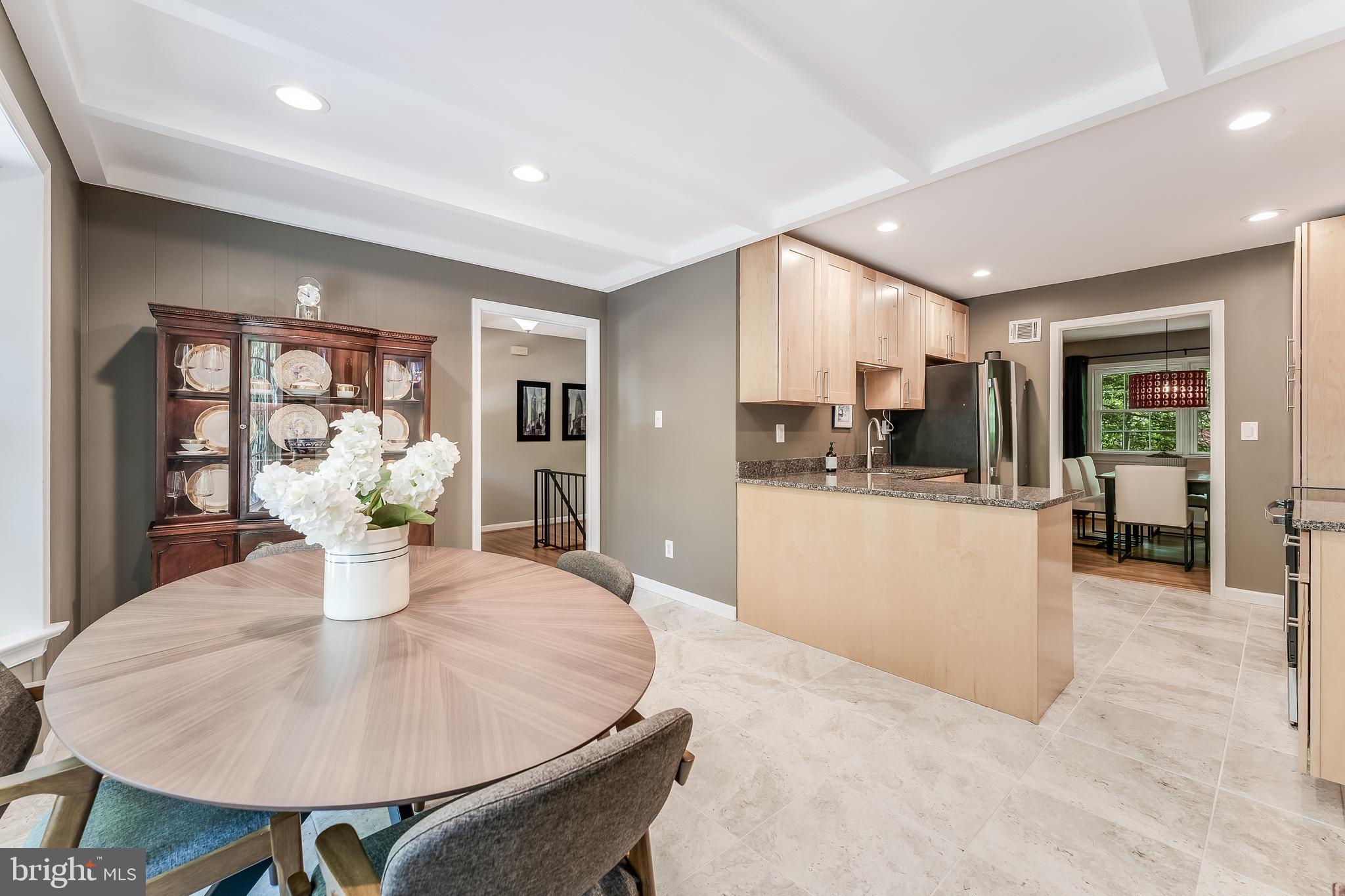 RESTON - Residential