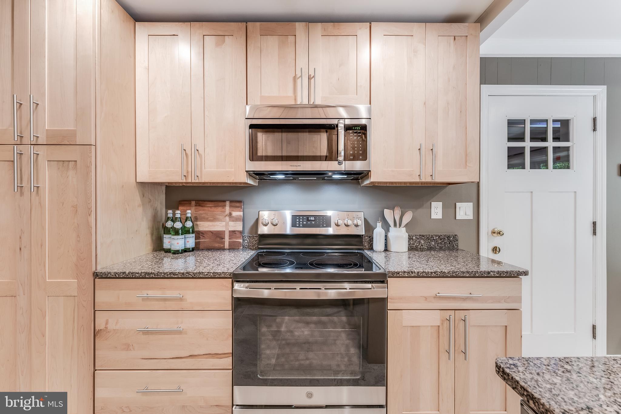 RESTON - Residential