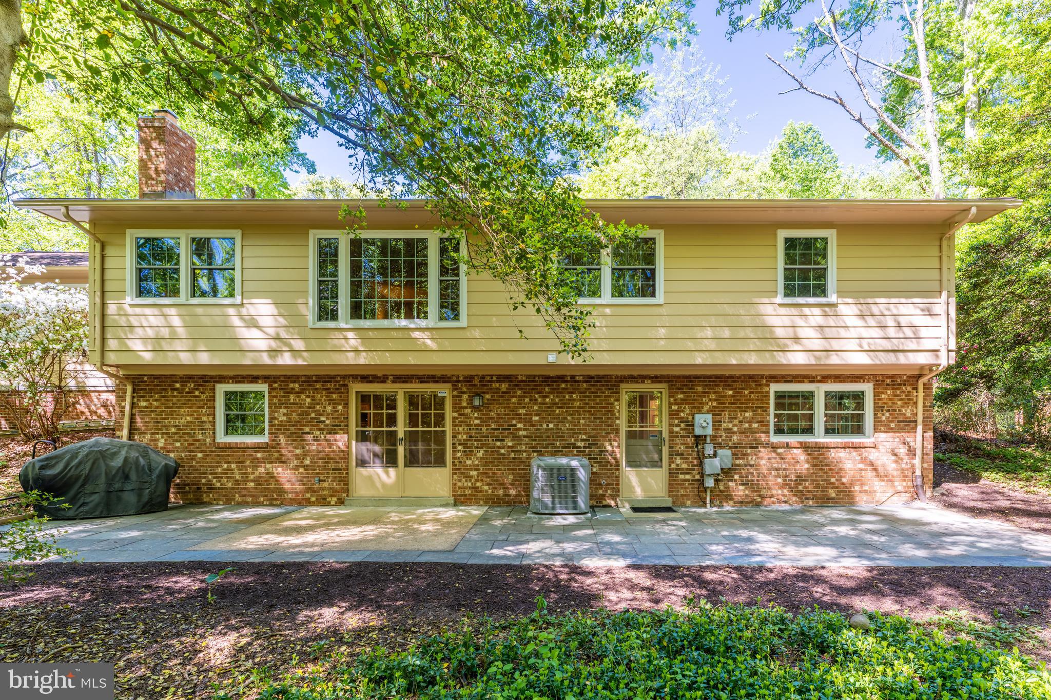 RESTON - Residential