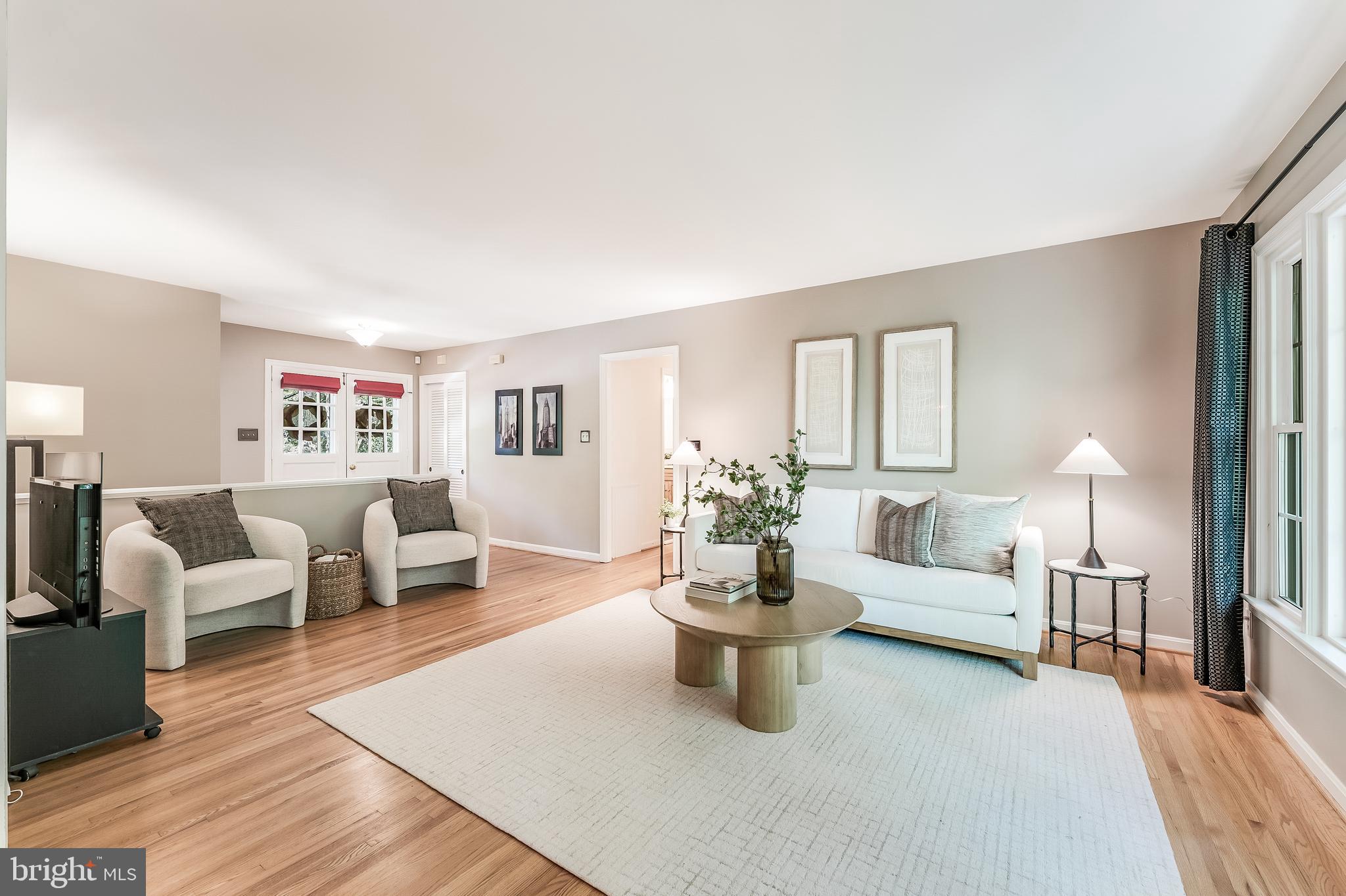 RESTON - Residential