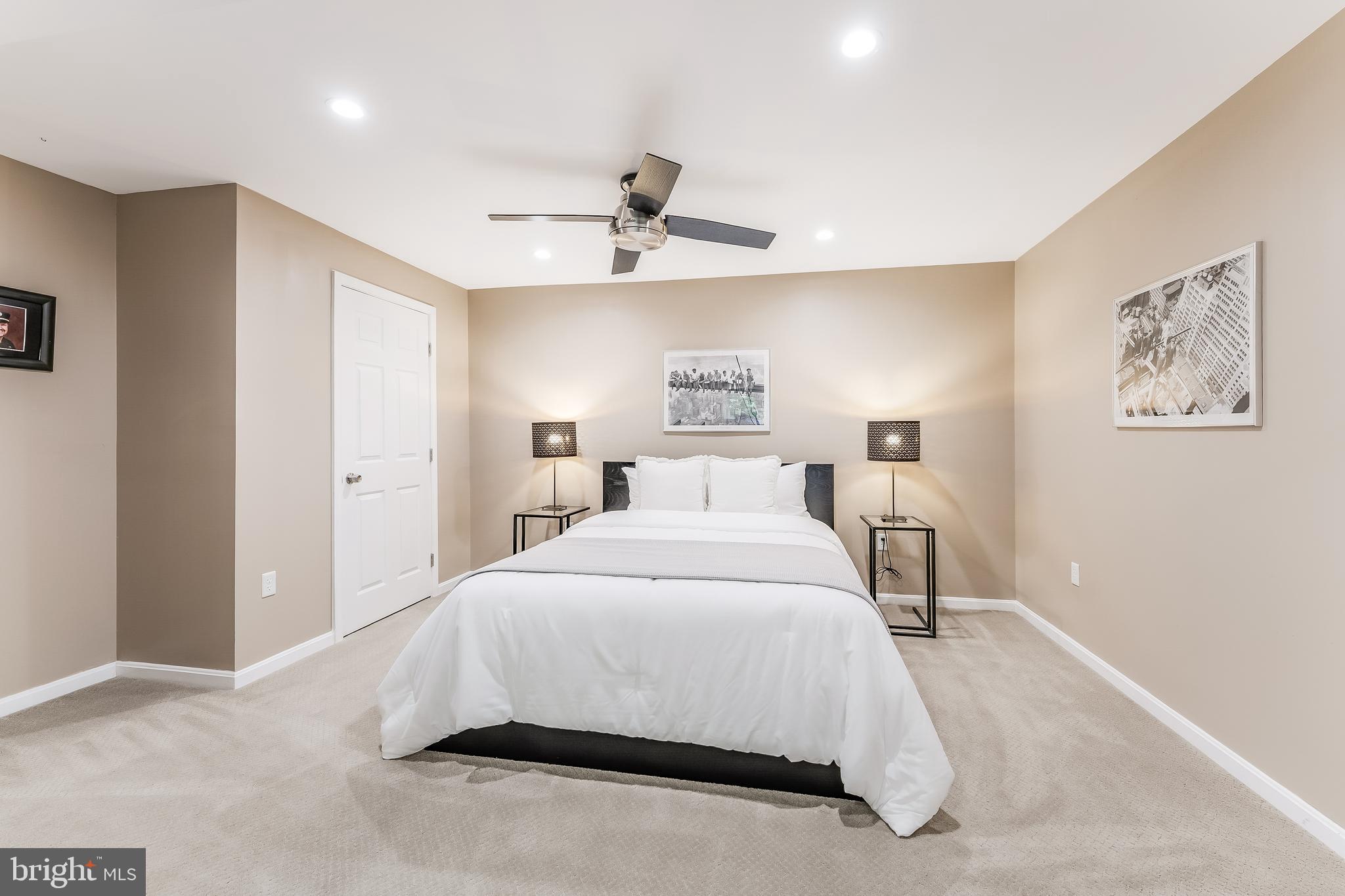 RESTON - Residential