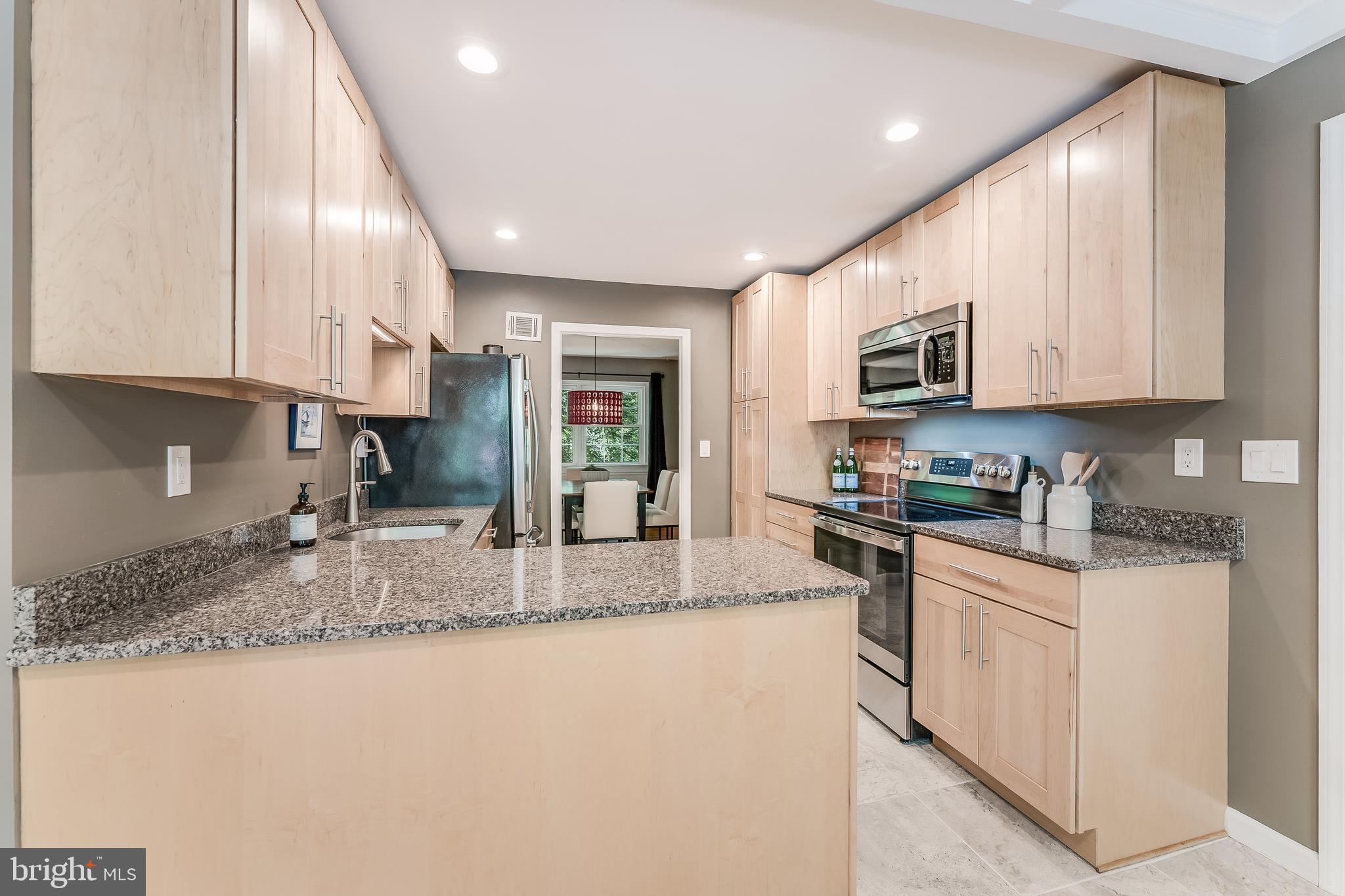 RESTON - Residential