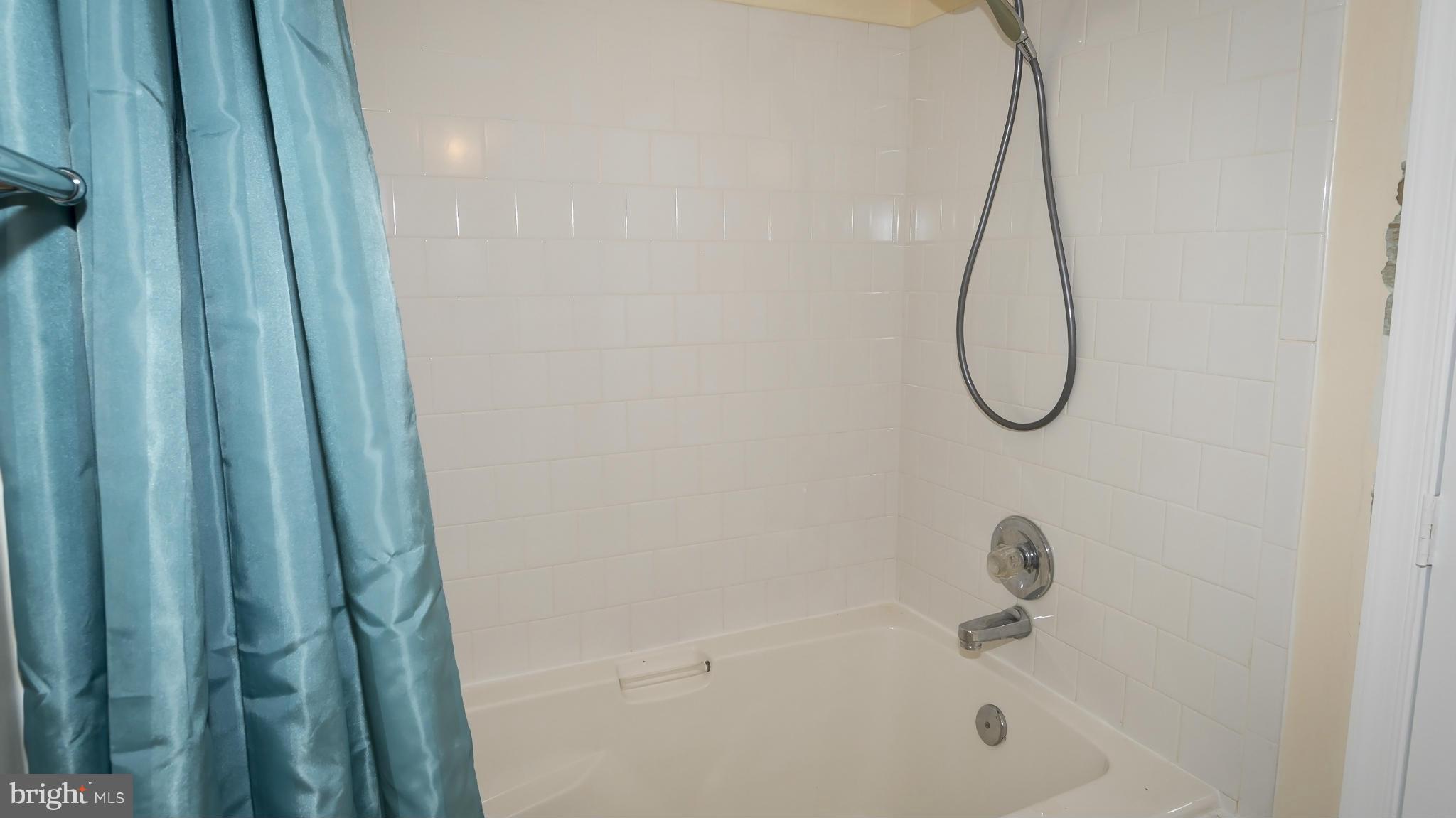 VILLAGE OF LONG REACH - Residential