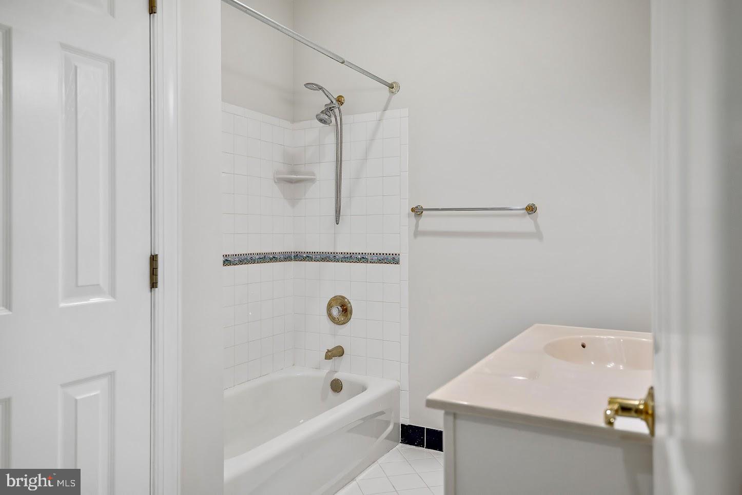 GREAT FALLS LANDING - Residential