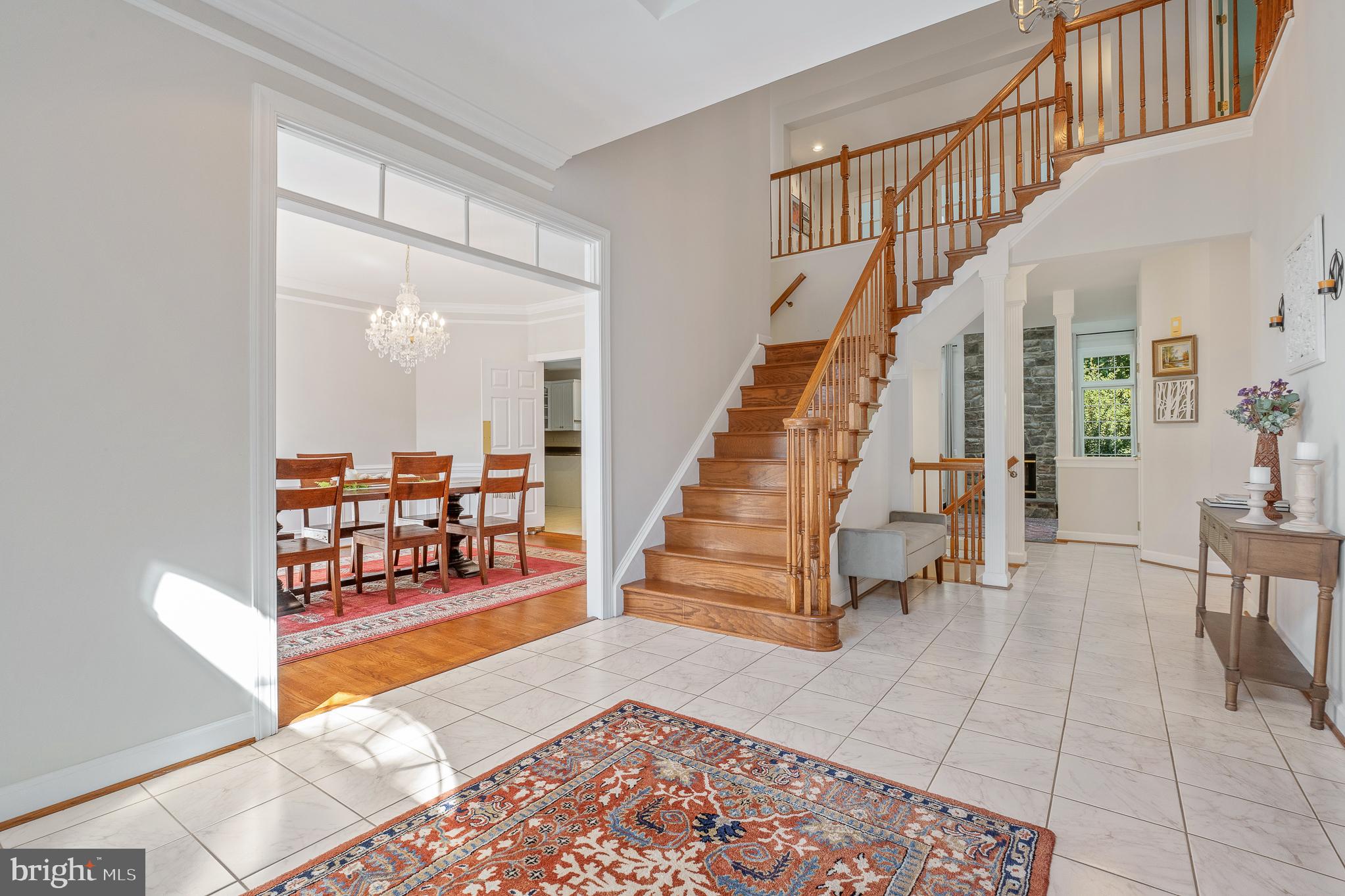 1050 NORTHFALLS COURT