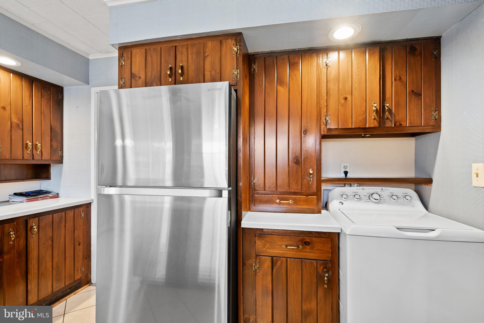 FORSYTHIA GATE - Residential