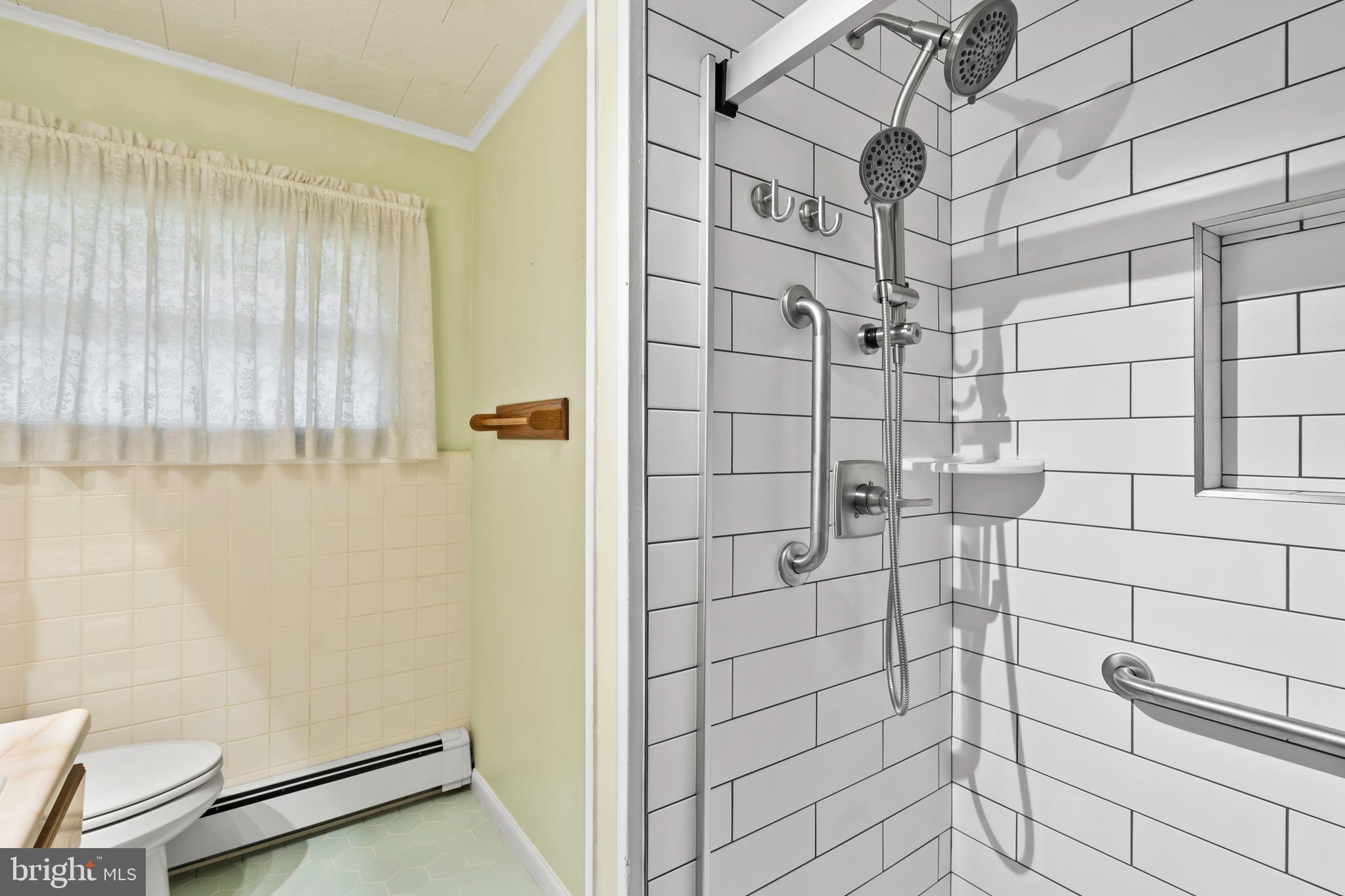 FORSYTHIA GATE - Residential