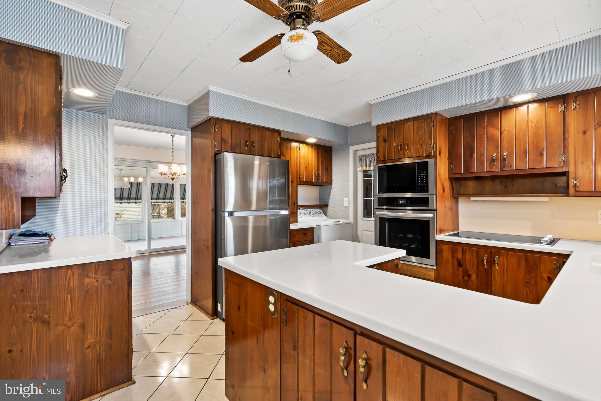 FORSYTHIA GATE - Residential