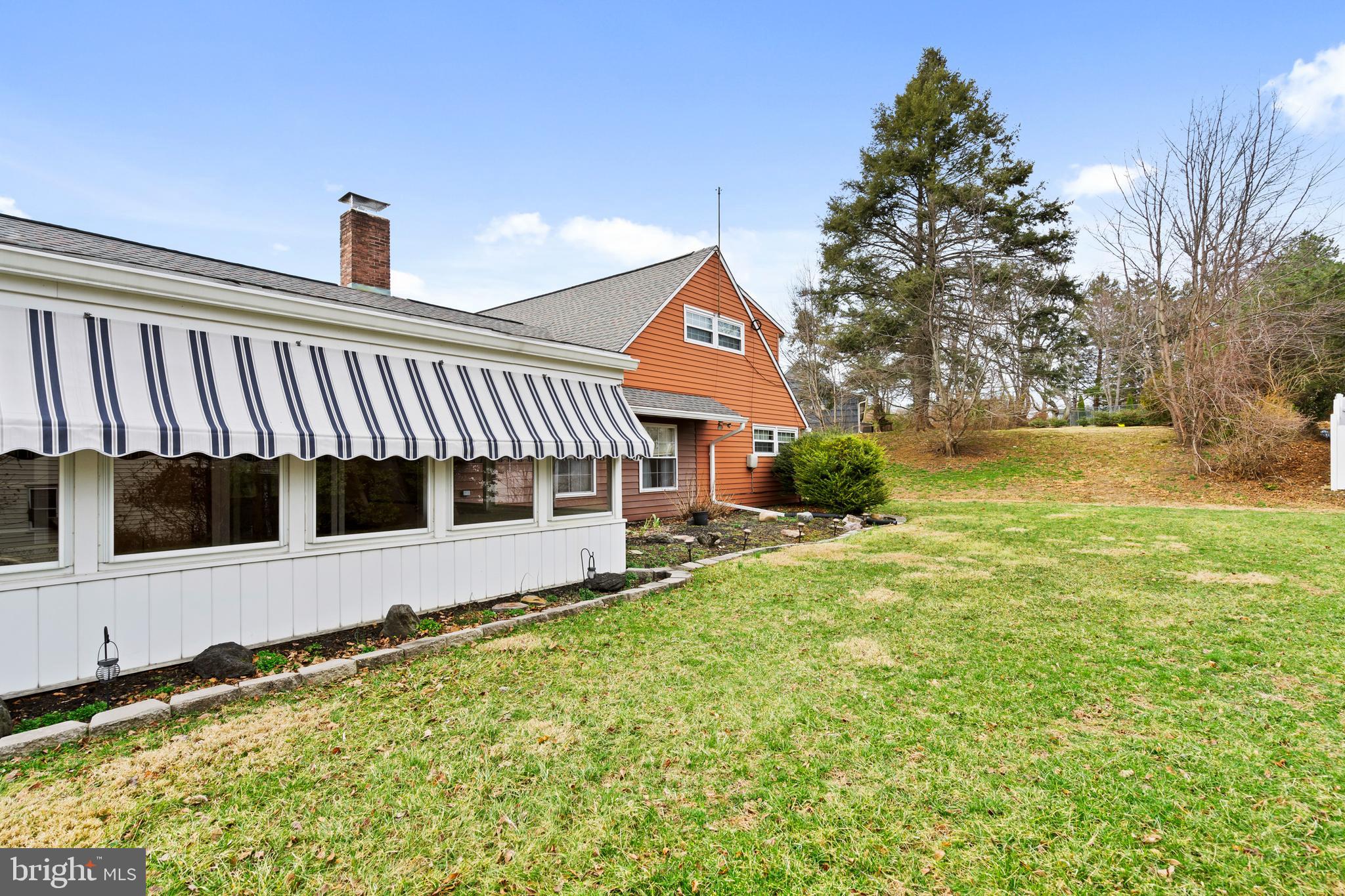 FORSYTHIA GATE - Residential