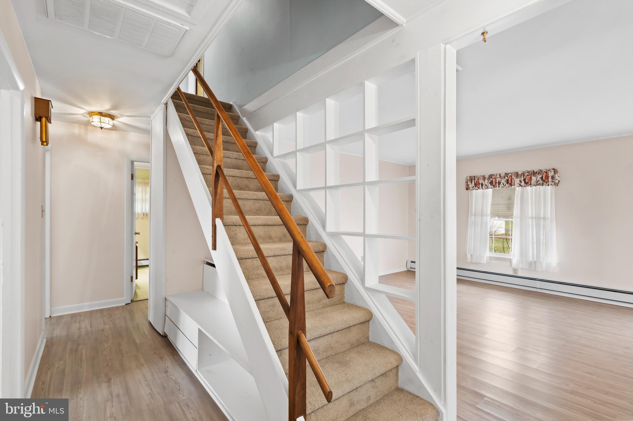 FORSYTHIA GATE - Residential