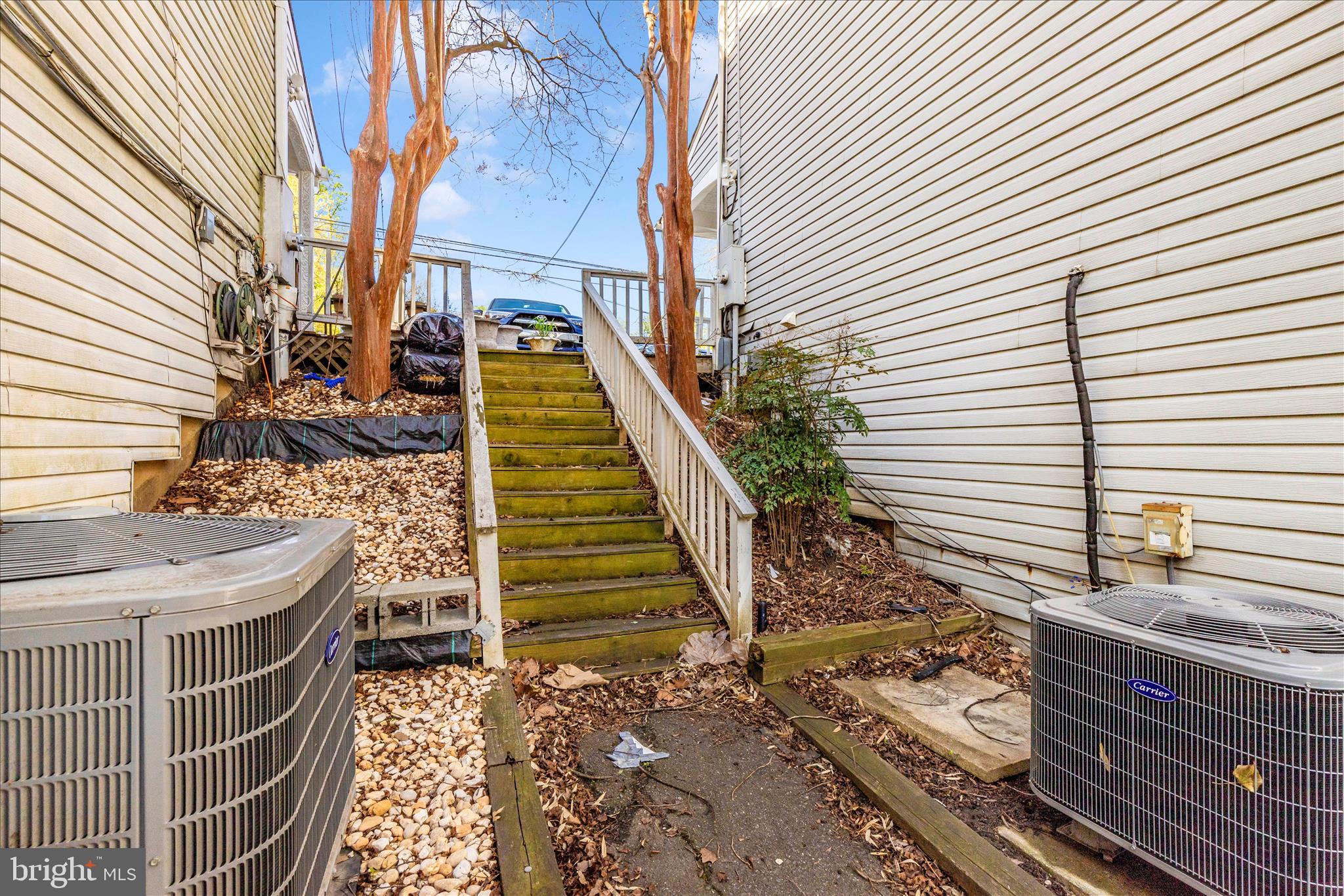 ALTA VISTA - Residential