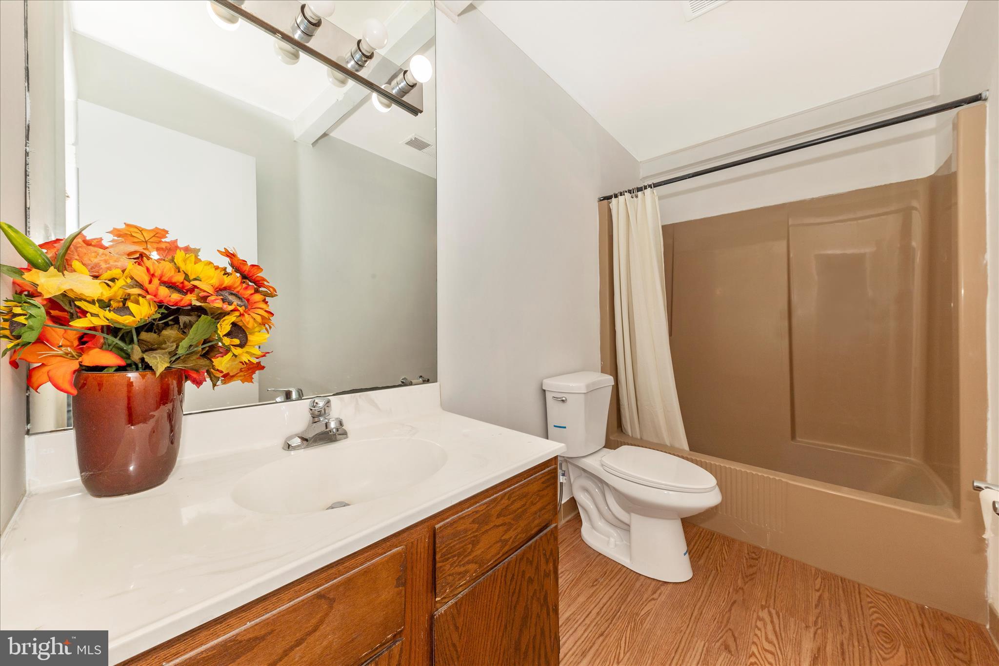 ALTA VISTA - Residential